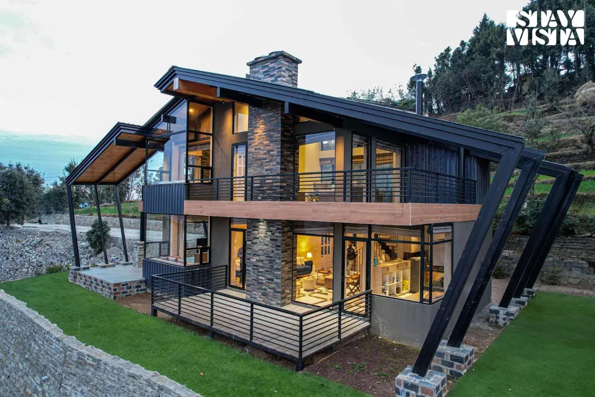 Property building in StayVista at Mountain Melody with Heater & Indoor-Outdoor Games Property building in StayVista at Mountain Melody with Heater & Indoor-Outdoor Games