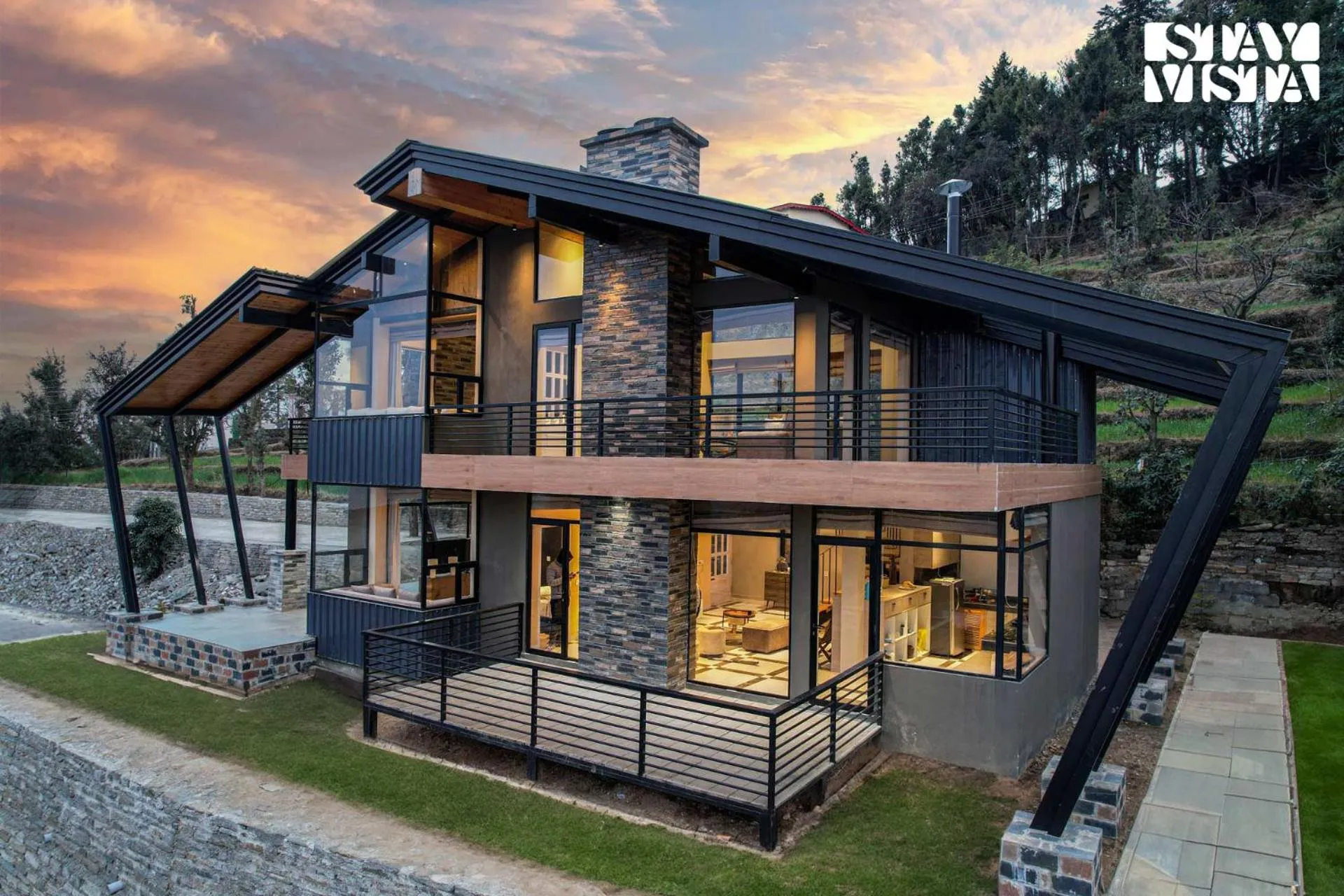 StayVista at Mountain Melody with Heater & Indoor-Outdoor Games