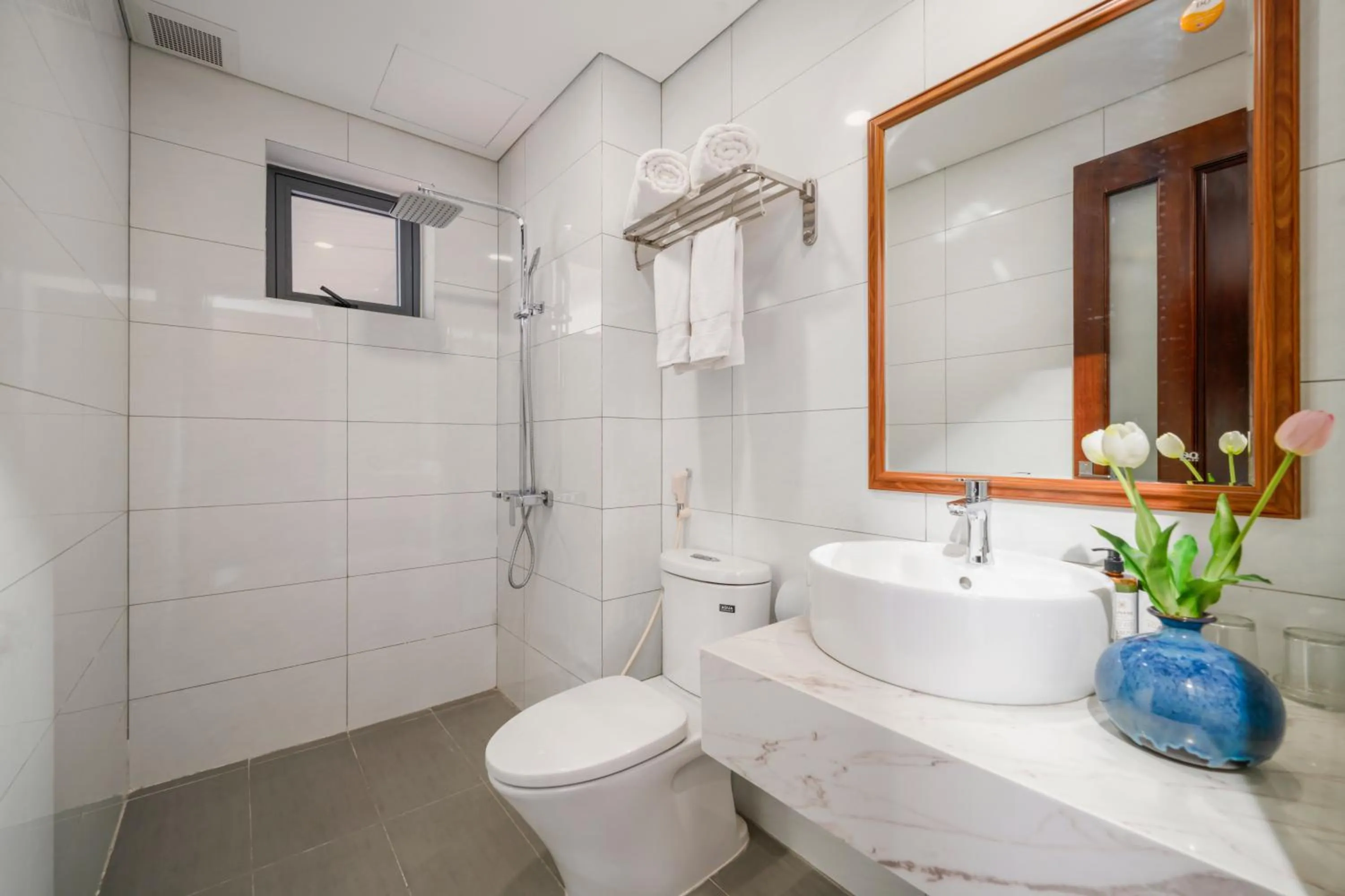 Shower in Sea Near Me Hotel Danang