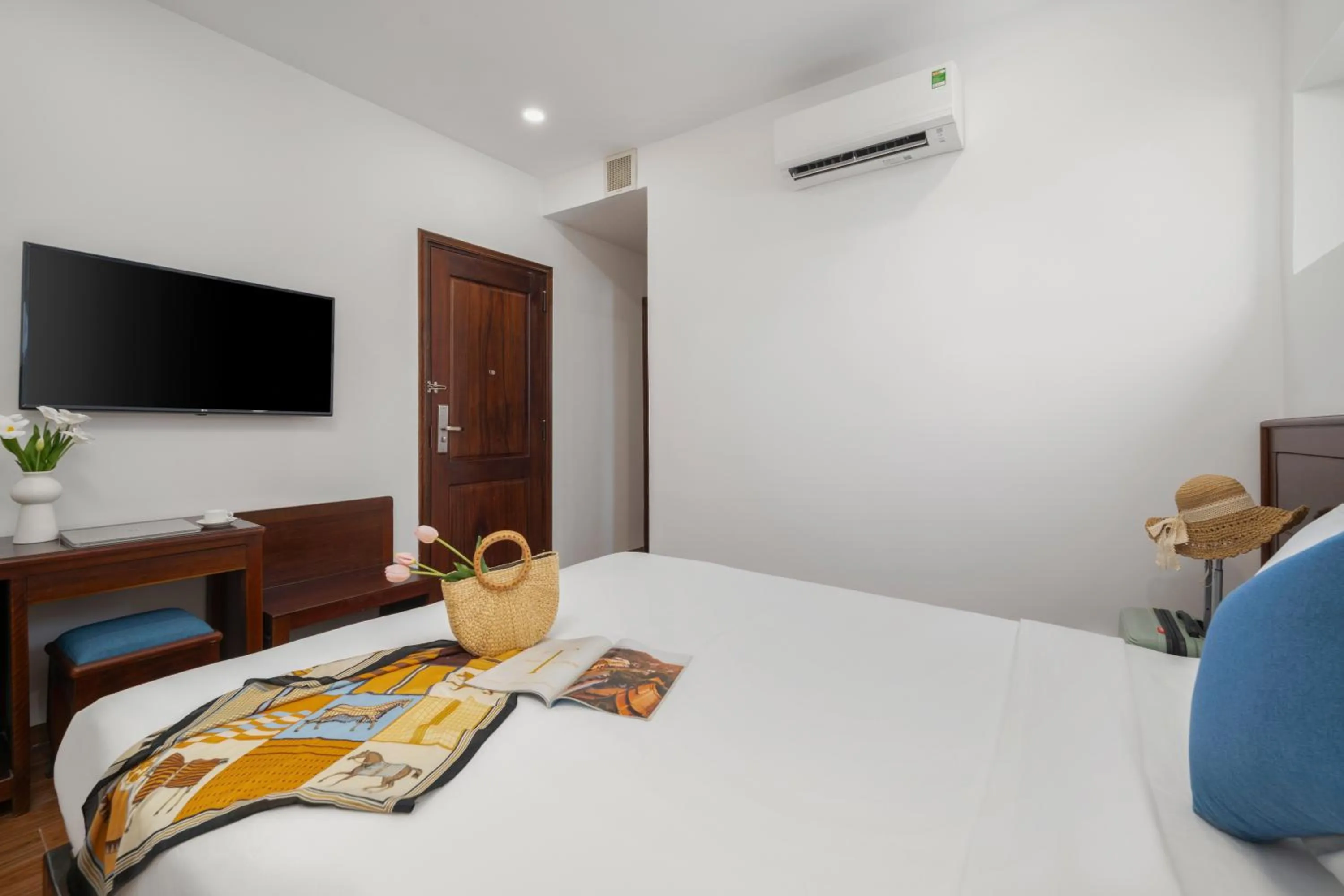 Bed in Sea Near Me Hotel Danang