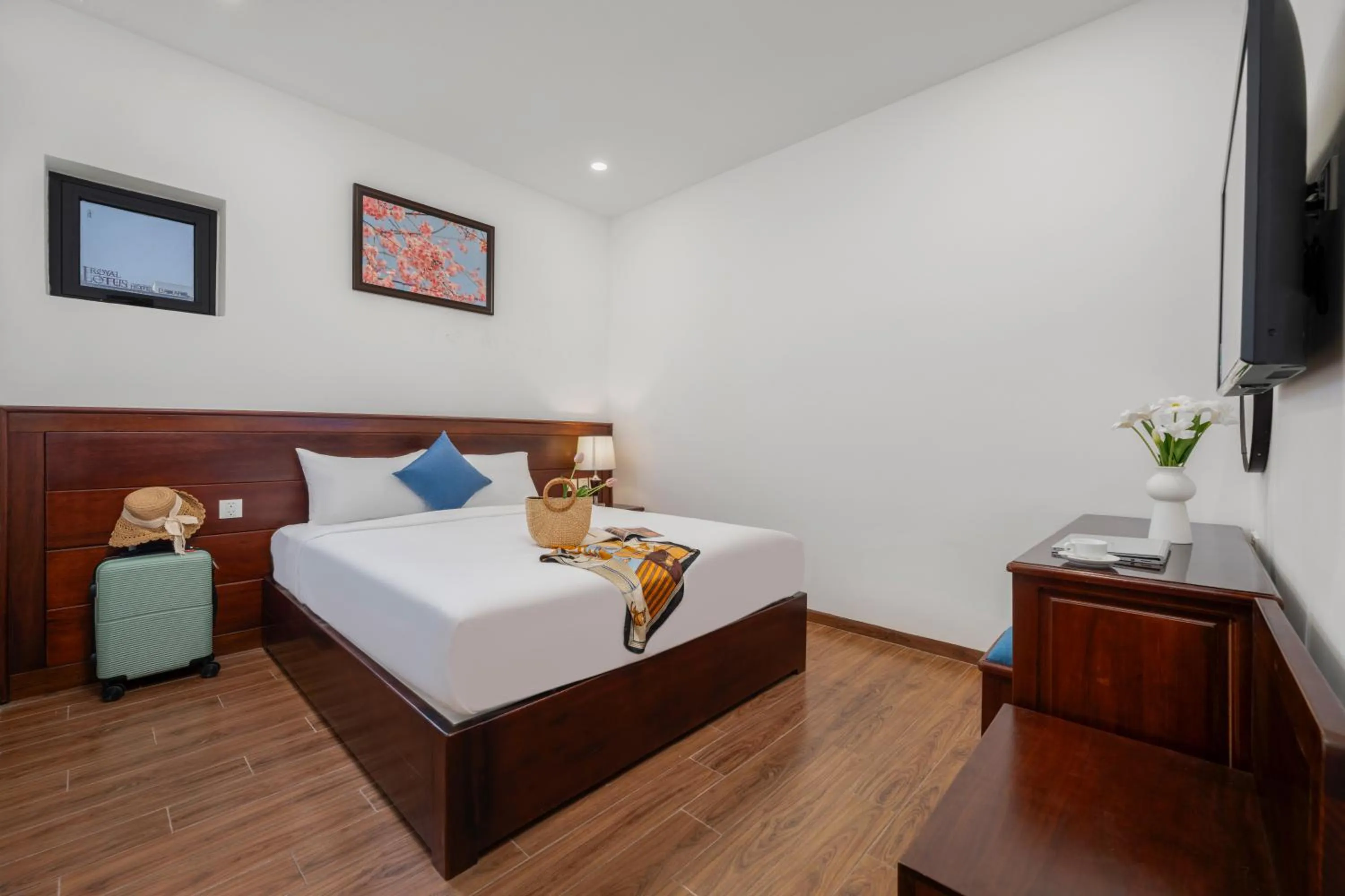 Bed in Sea Near Me Hotel Danang