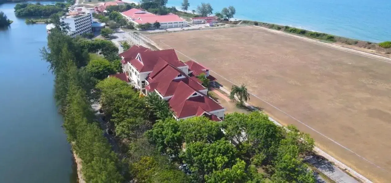 Property building in TERENGGANU EQUESTRIAN RESORT (PADDOCK INN) Property building in TERENGGANU EQUESTRIAN RESORT (PADDOCK INN)