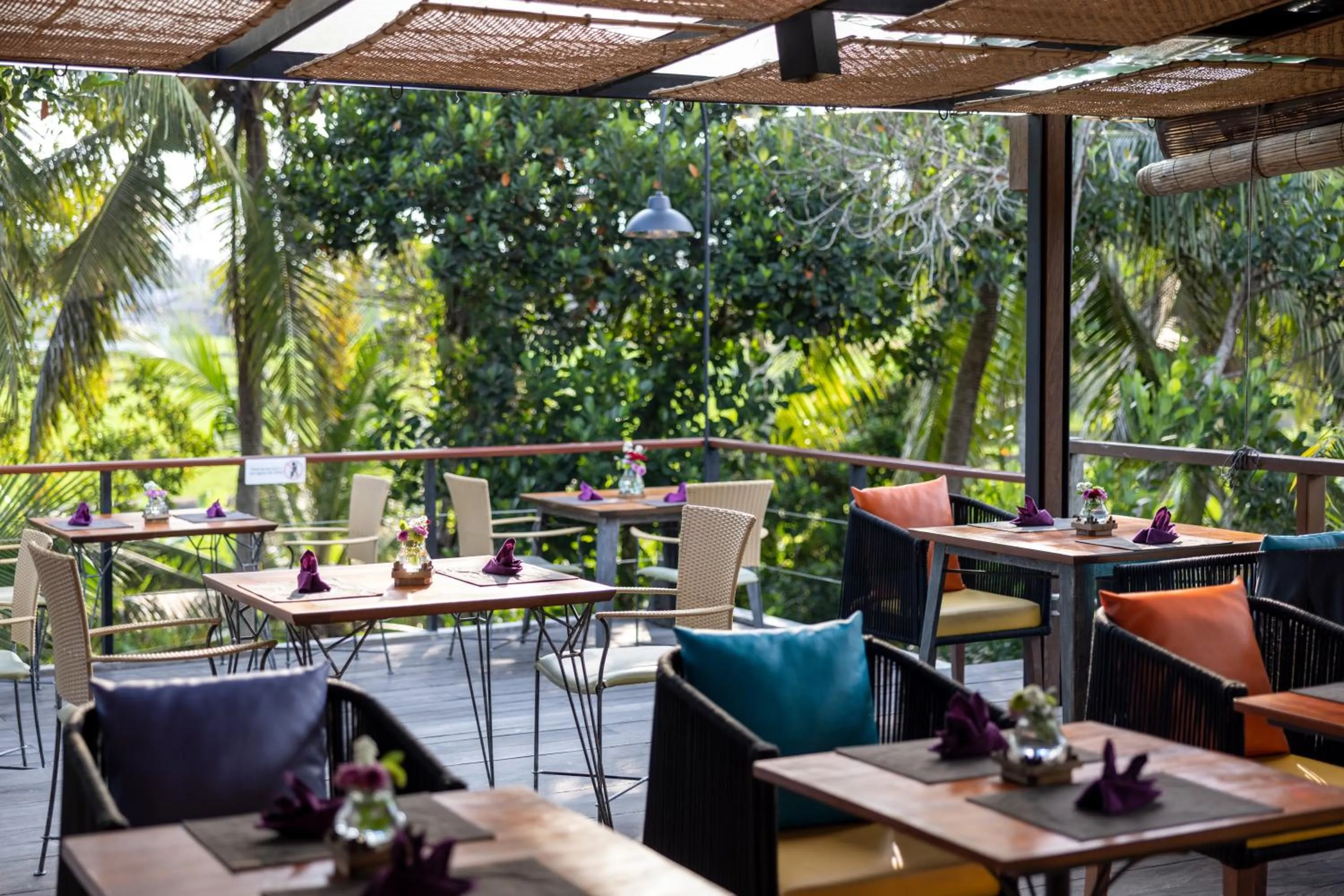 Restaurant/places to eat in Berlima Wooden Lodge by GenuineHost