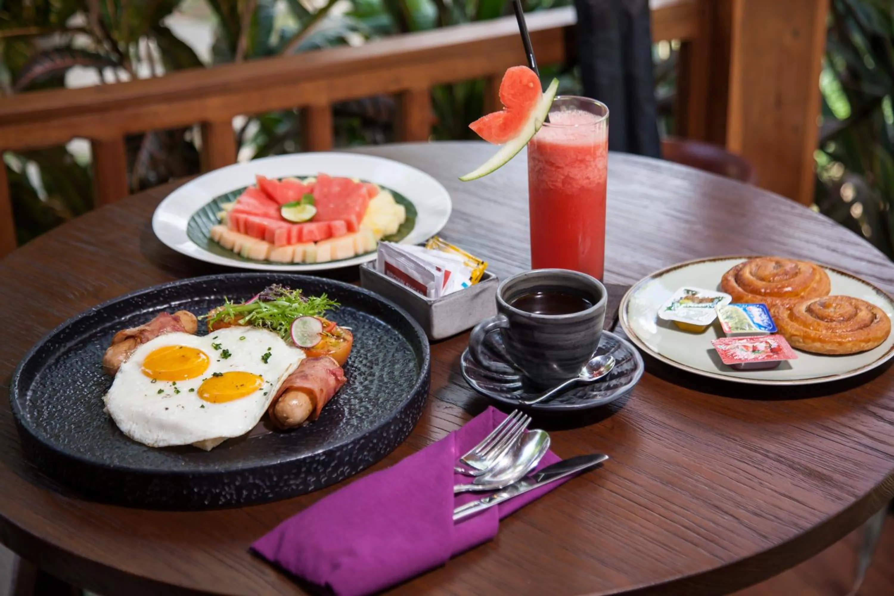 Breakfast in Berlima Wooden Lodge by GenuineHost