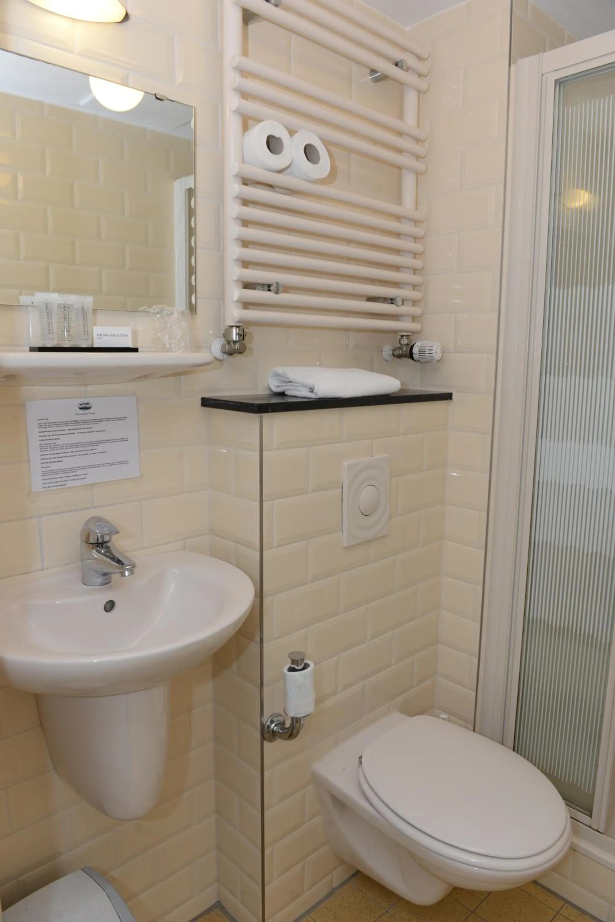 Bathroom in Havenhotel At Sea Texel