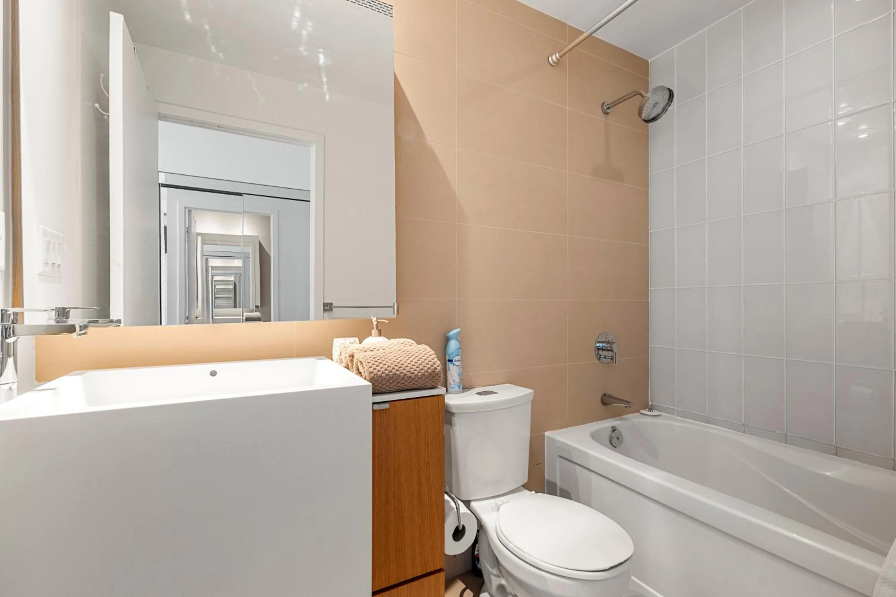 Bathroom in GLOBALSTAY Elegant Downtown Apartments