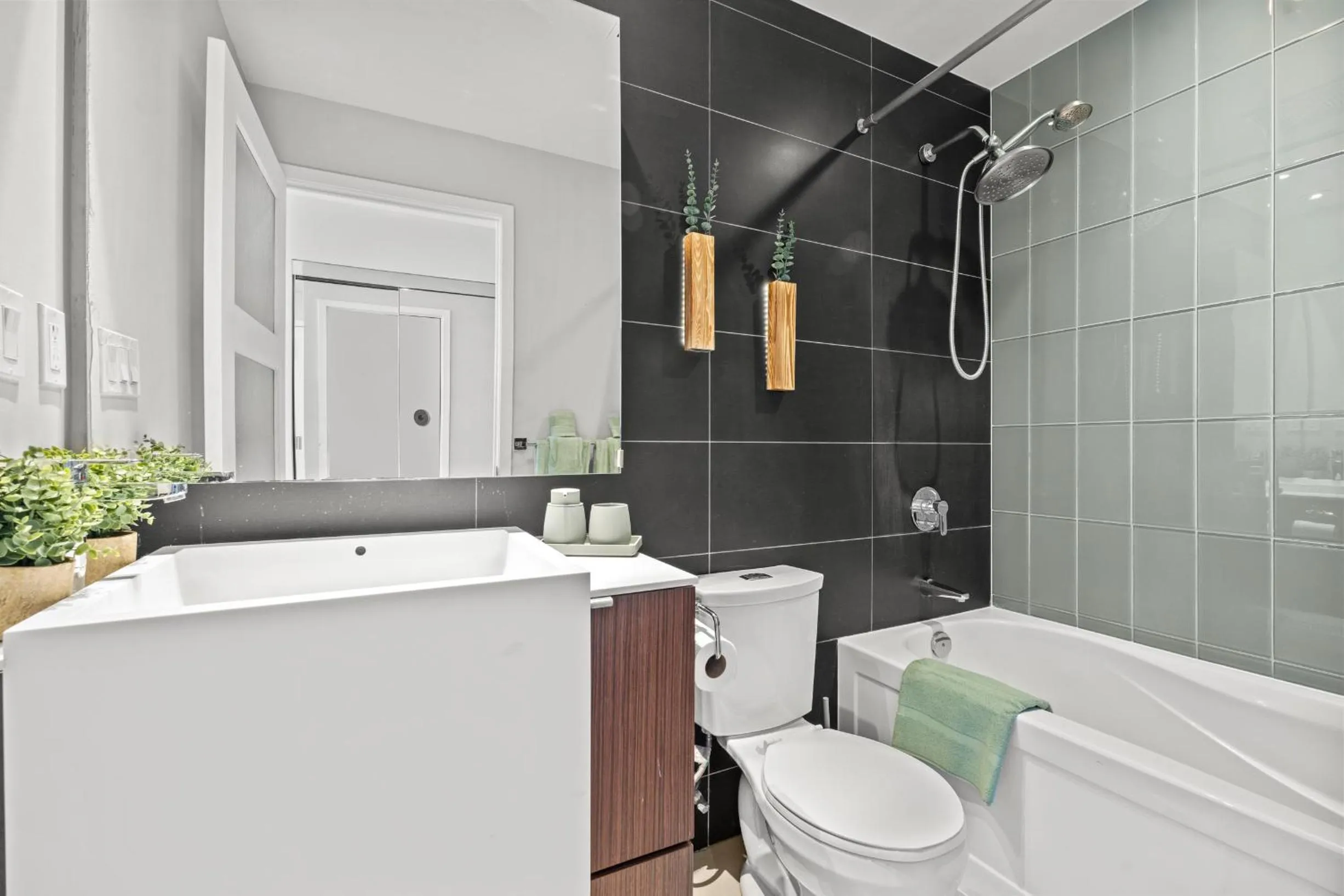 Bathroom in GLOBALSTAY Elegant Downtown Apartments