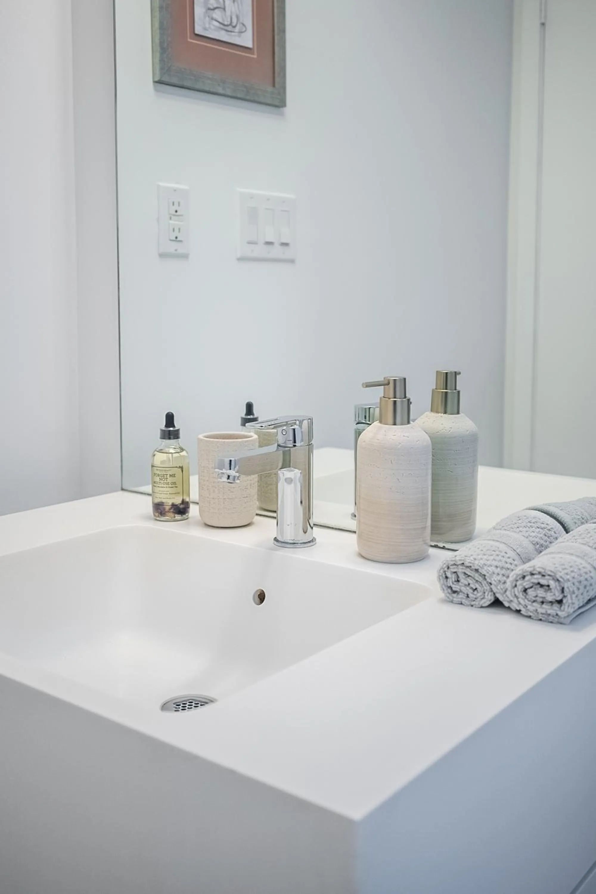 Bathroom in GLOBALSTAY Elegant Downtown Apartments