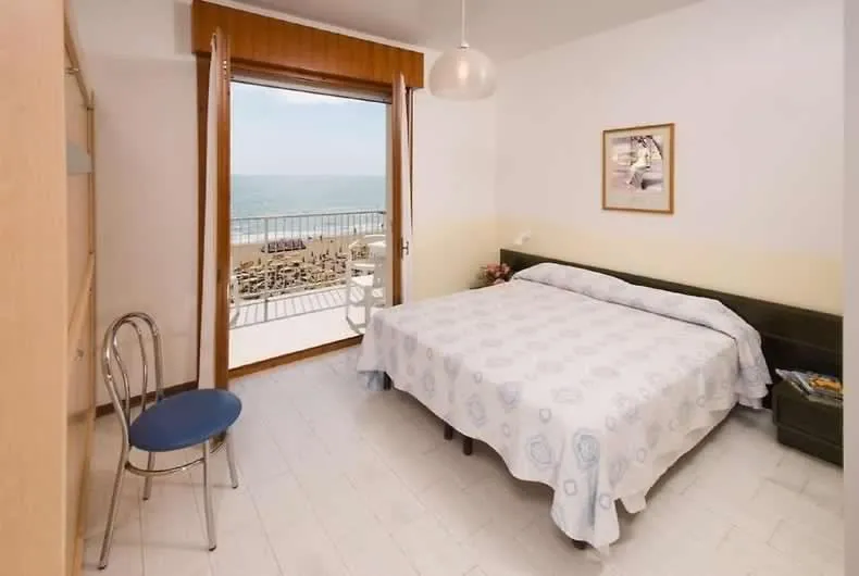 View (from property/room), Bed in Villa Garda