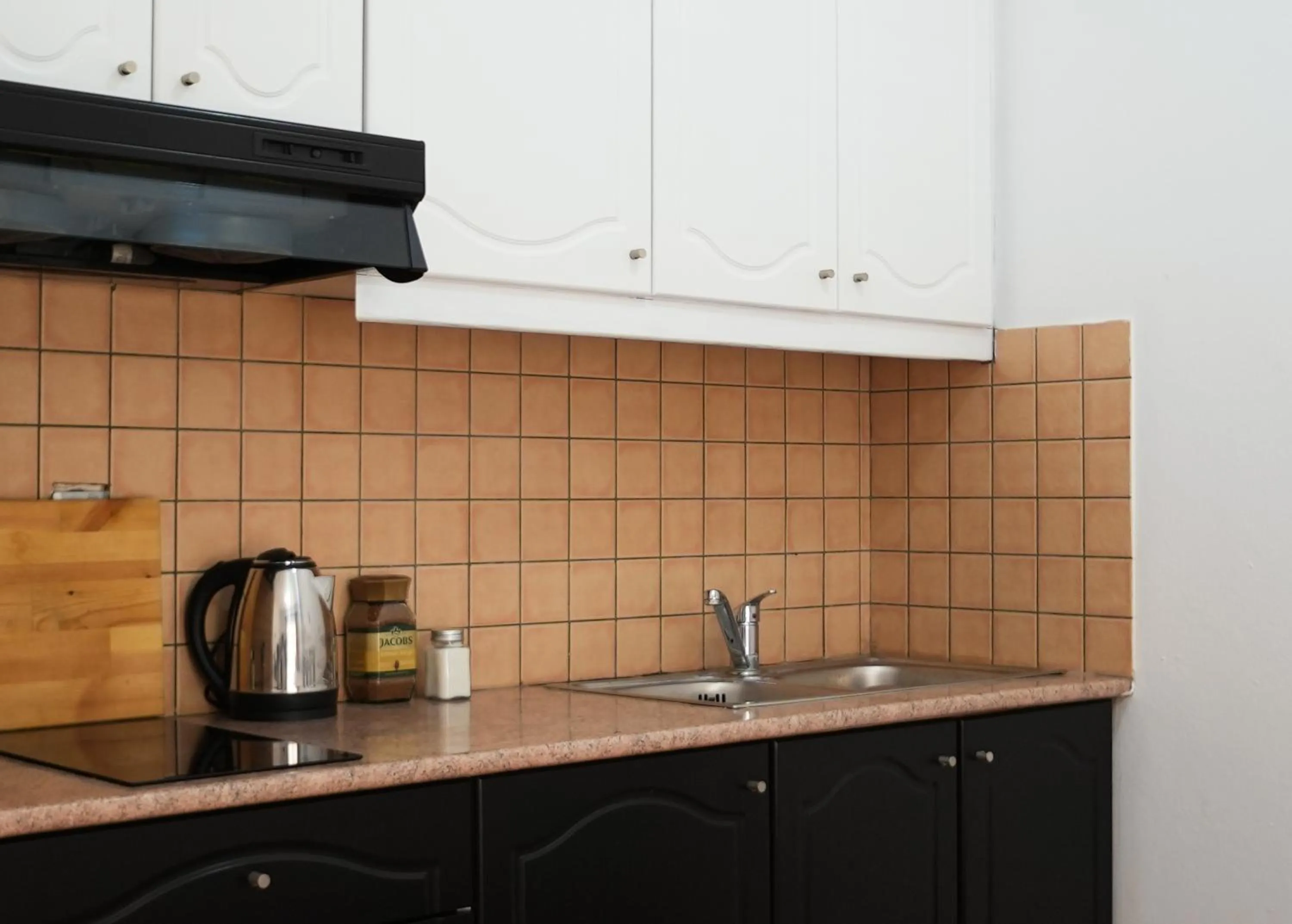 Coffee/tea facilities in Saranda Waterside Apartments