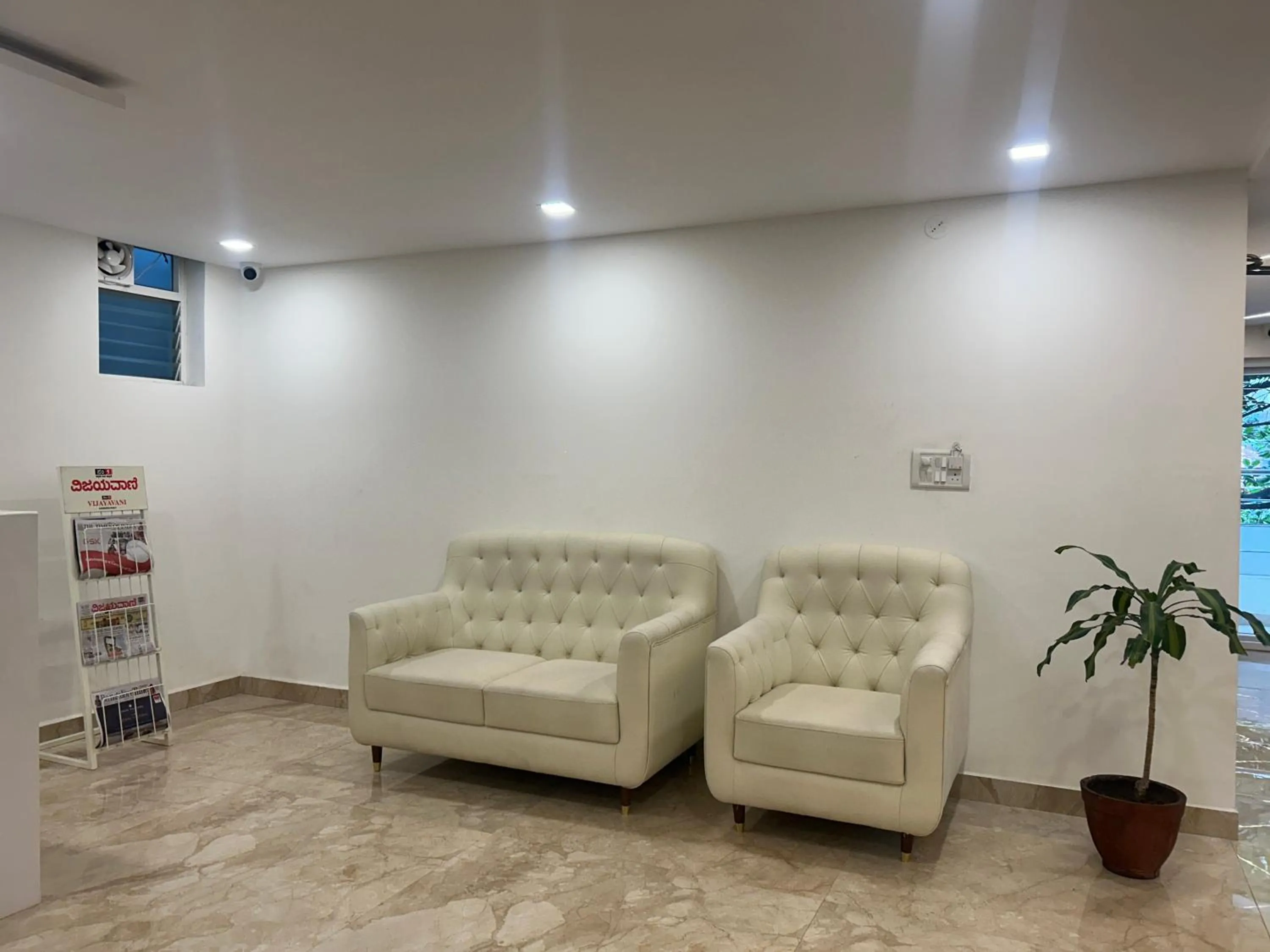 Lobby or reception in Temple Keys Bangalore by Bestinn Leisure