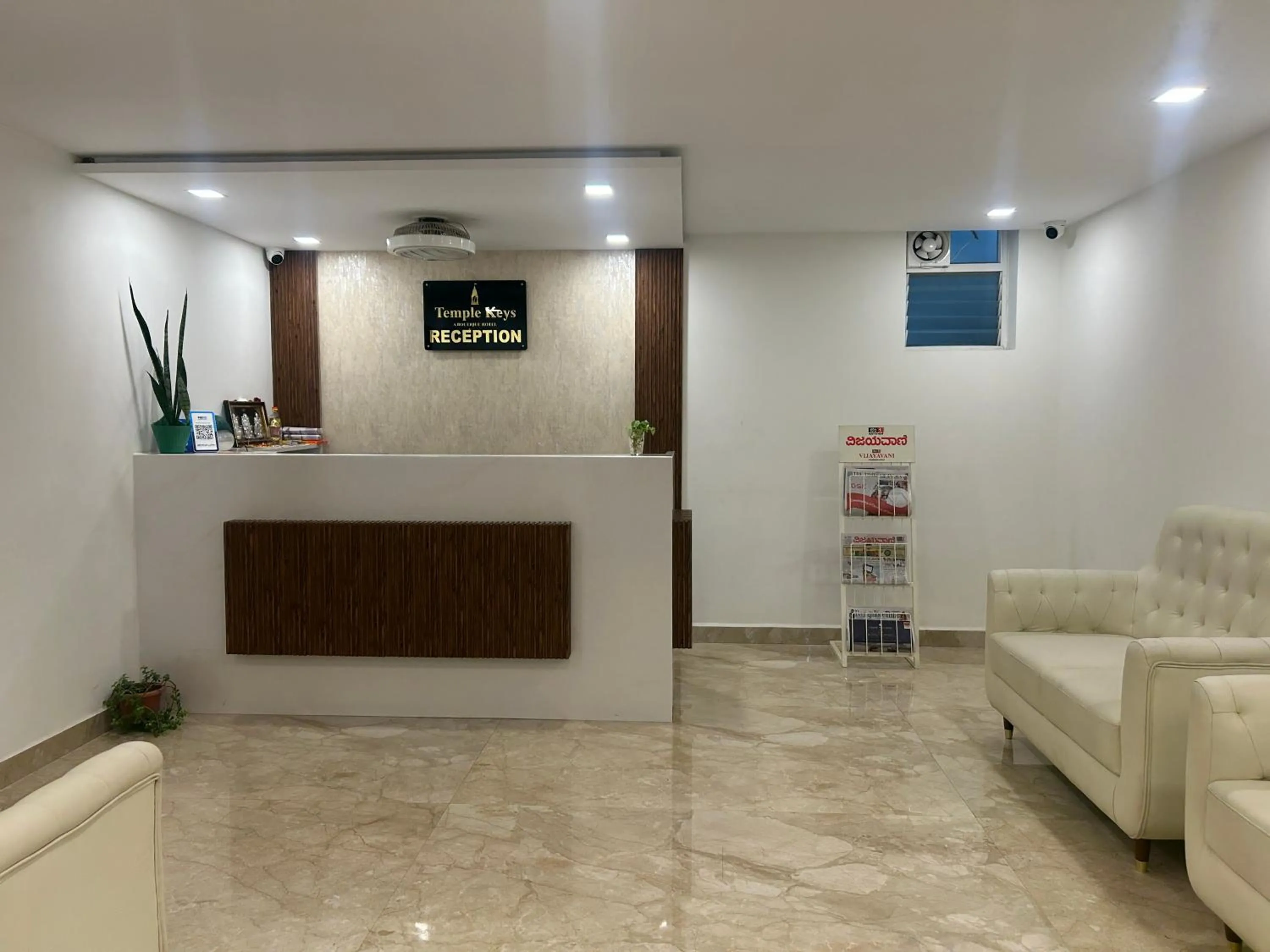Lobby or reception in Temple Keys Bangalore by Bestinn Leisure