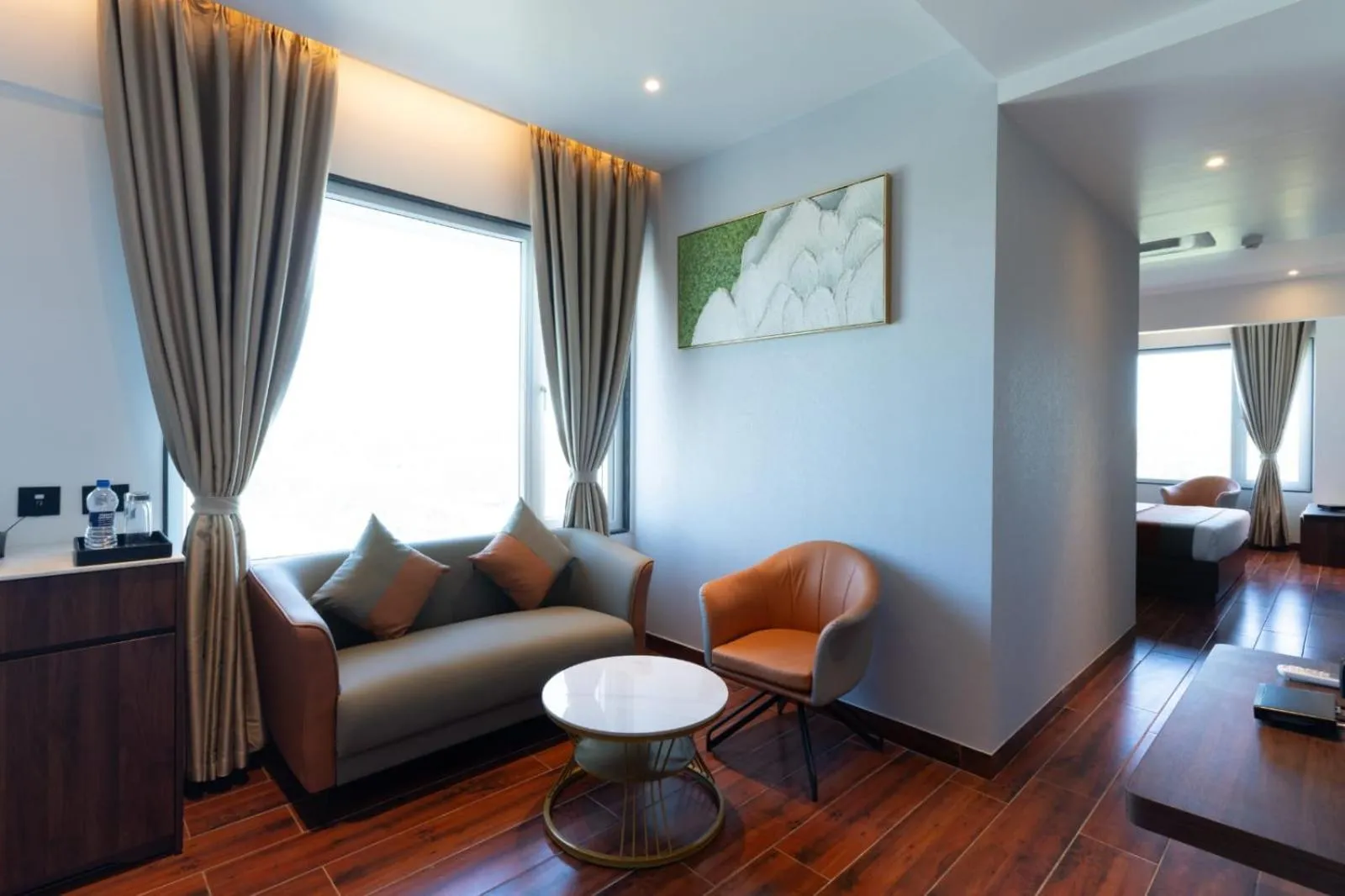 Living room, Bed in The Royal Pavilion, Kolhapur