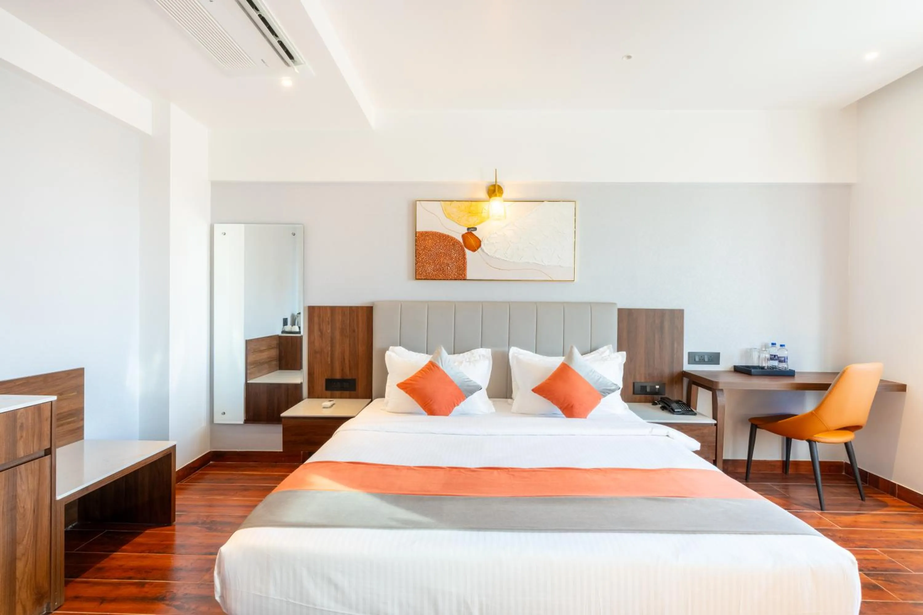 Bed in The Royal Pavilion, Kolhapur