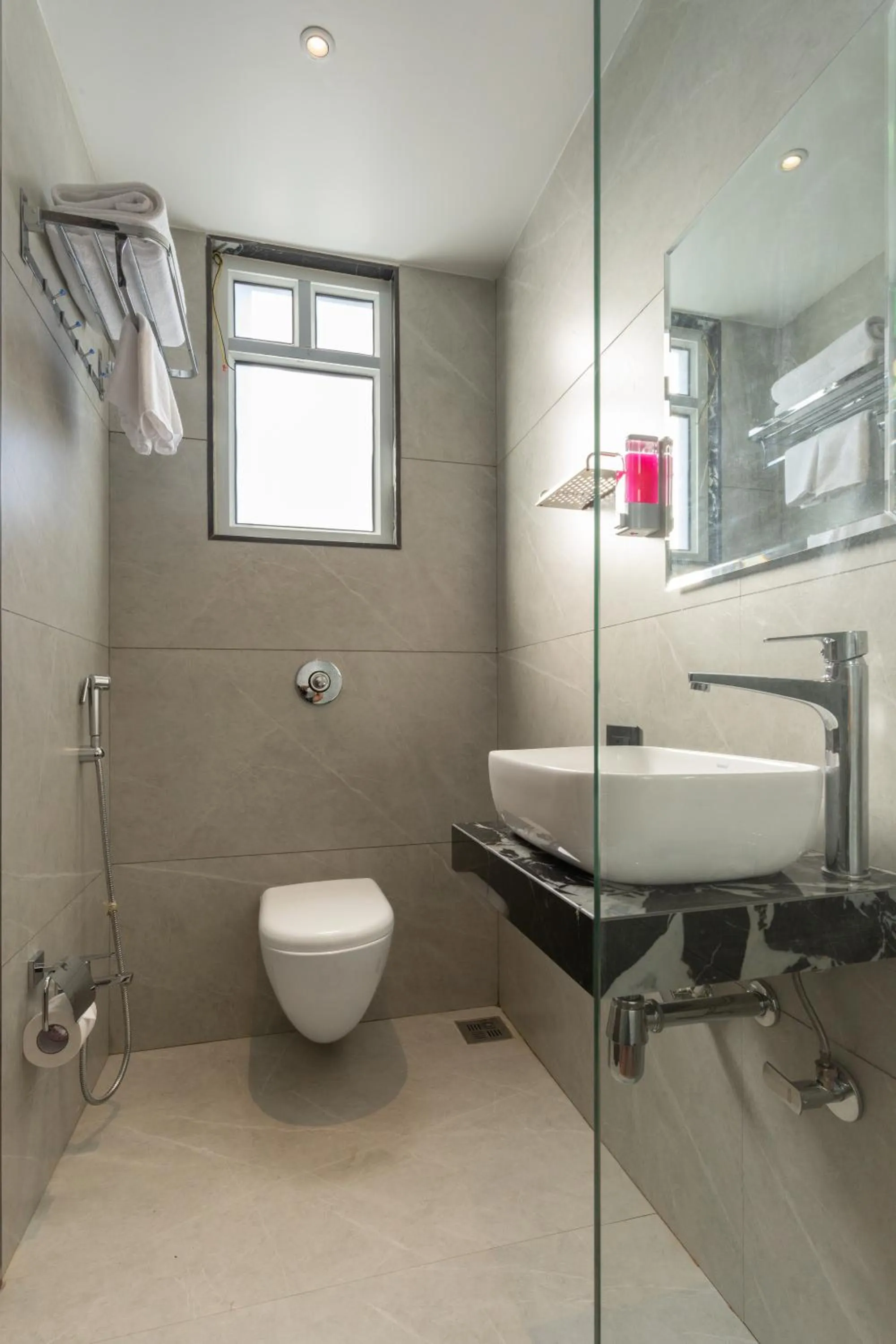 Bathroom in The Royal Pavilion, Kolhapur