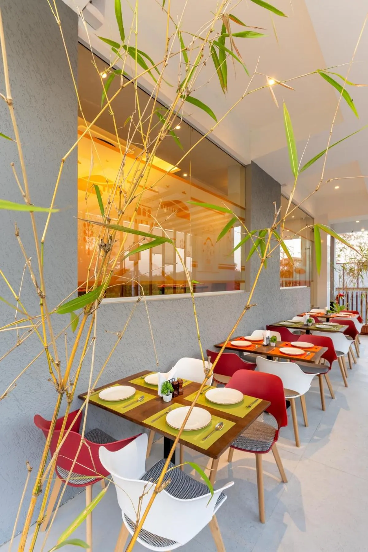 Restaurant/places to eat in The Royal Pavilion, Kolhapur