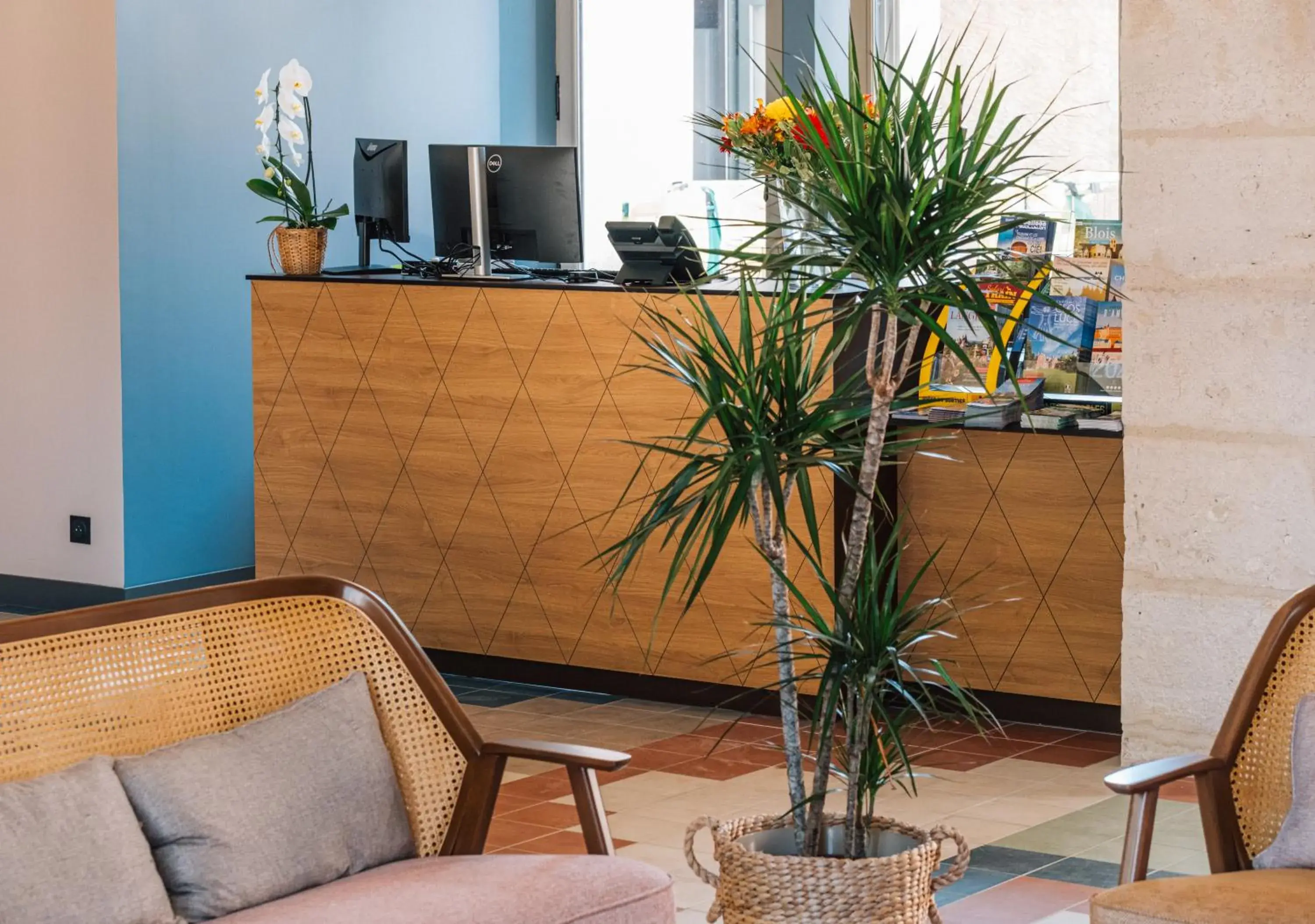 Lobby or reception in La Maison Rabelais Lobby or reception in La Maison Rabelais