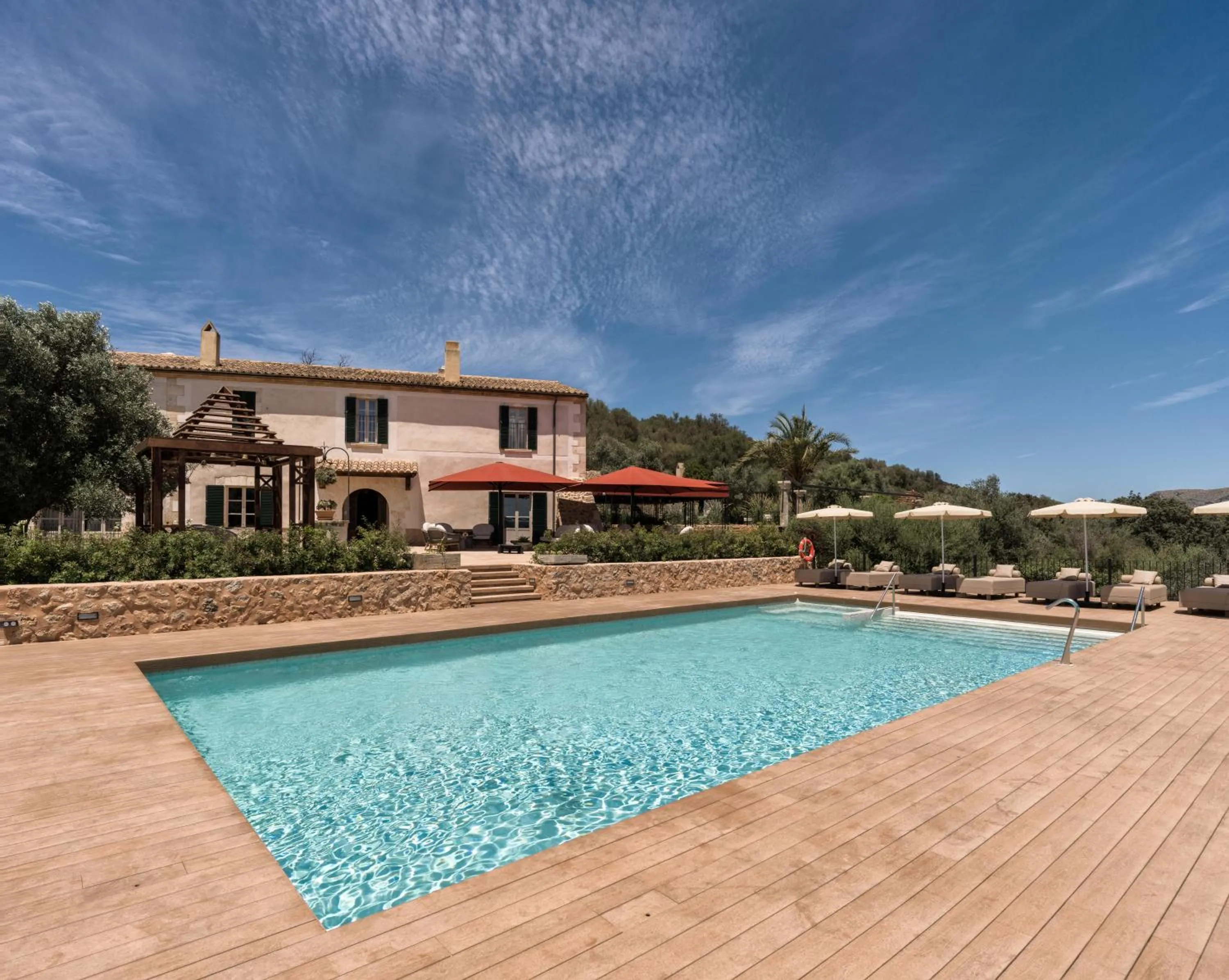 Swimming pool in Son Sabater by Zafiro