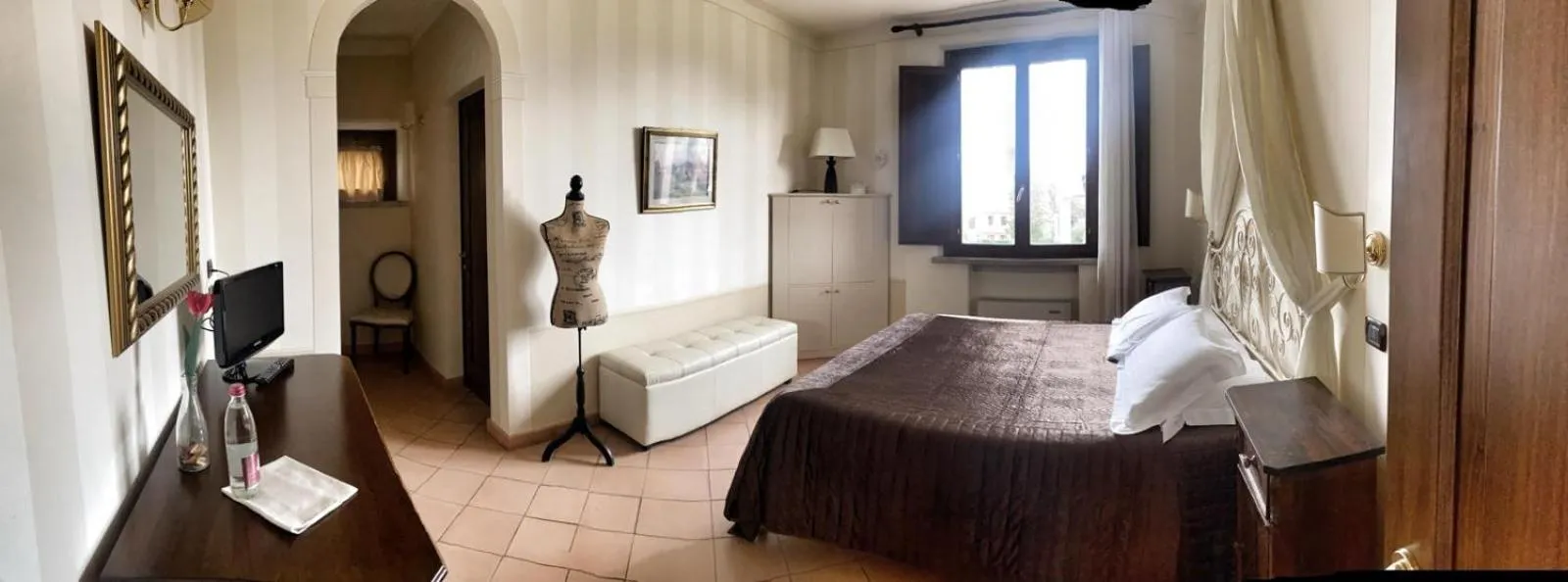 Photo of the whole room, Bed in Arca Hotel