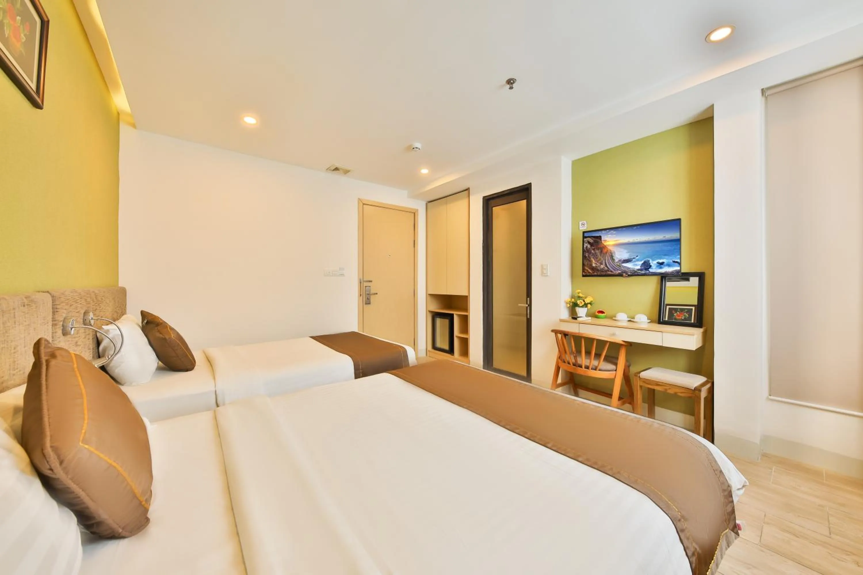 Bed in Daisy Flower Nha Trang