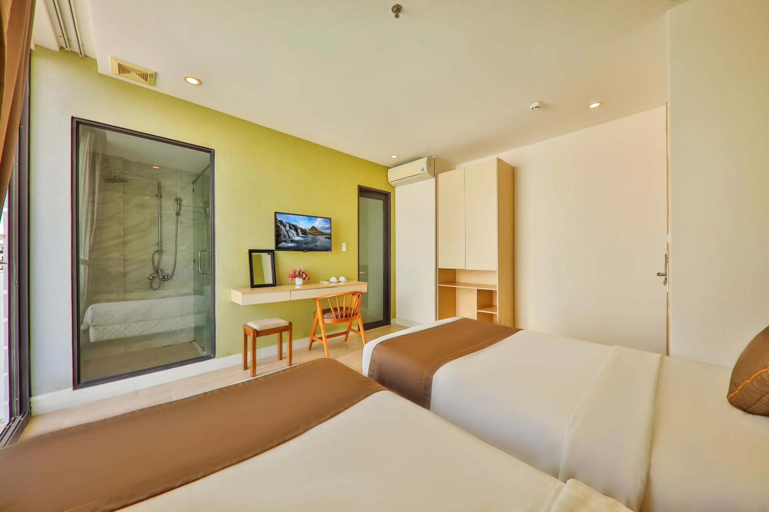 Bed in Daisy Flower Nha Trang