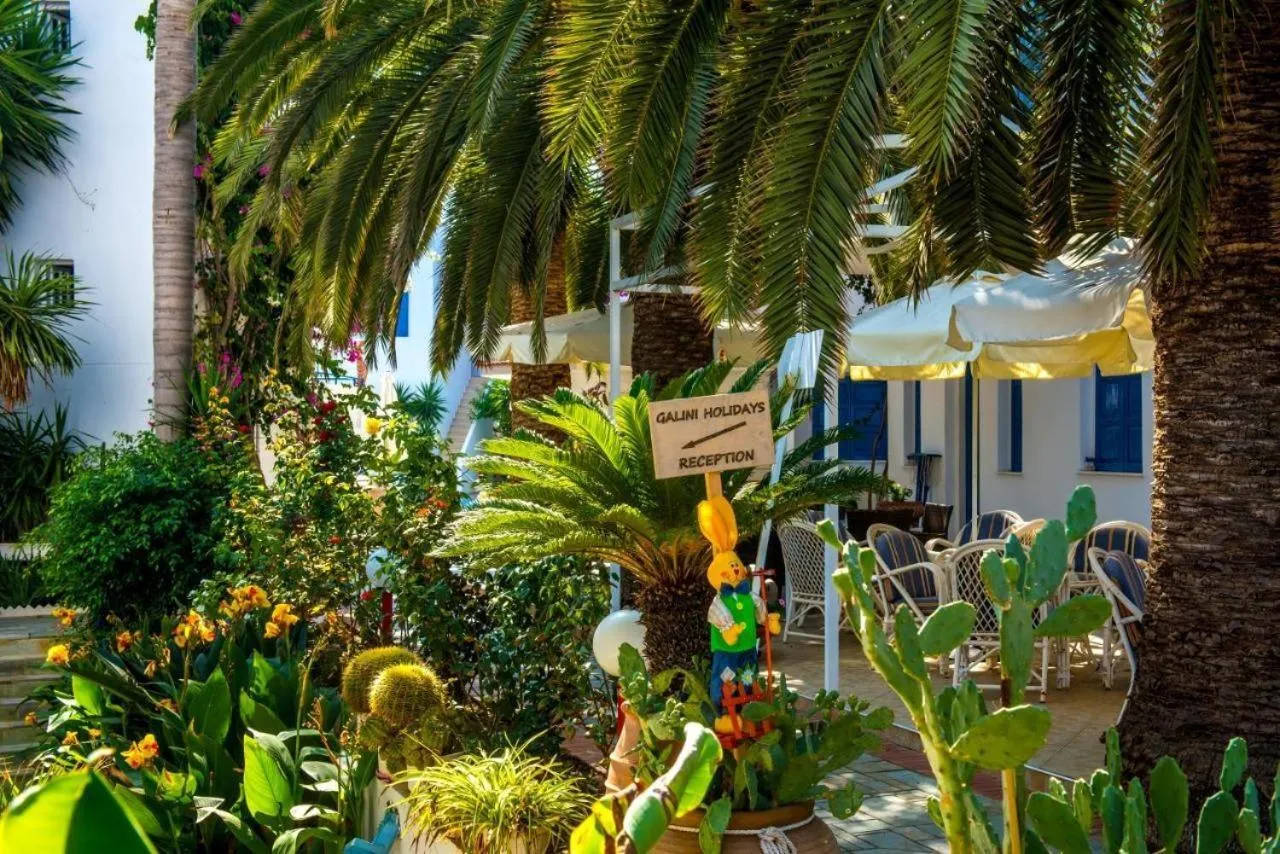 Garden in Galini Studios and Apartments