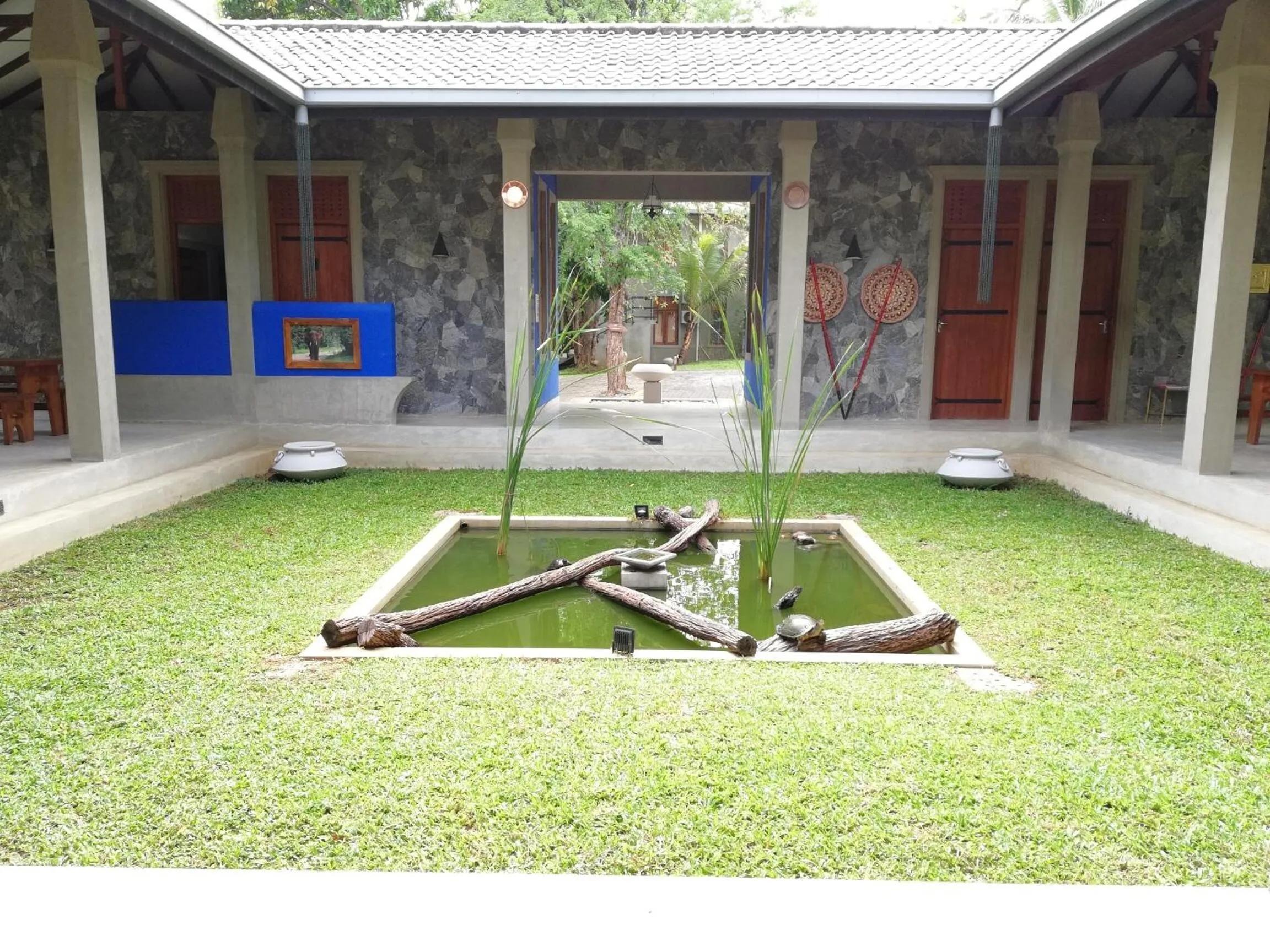 Garden in Nil Diya Mankada Safari Lodge