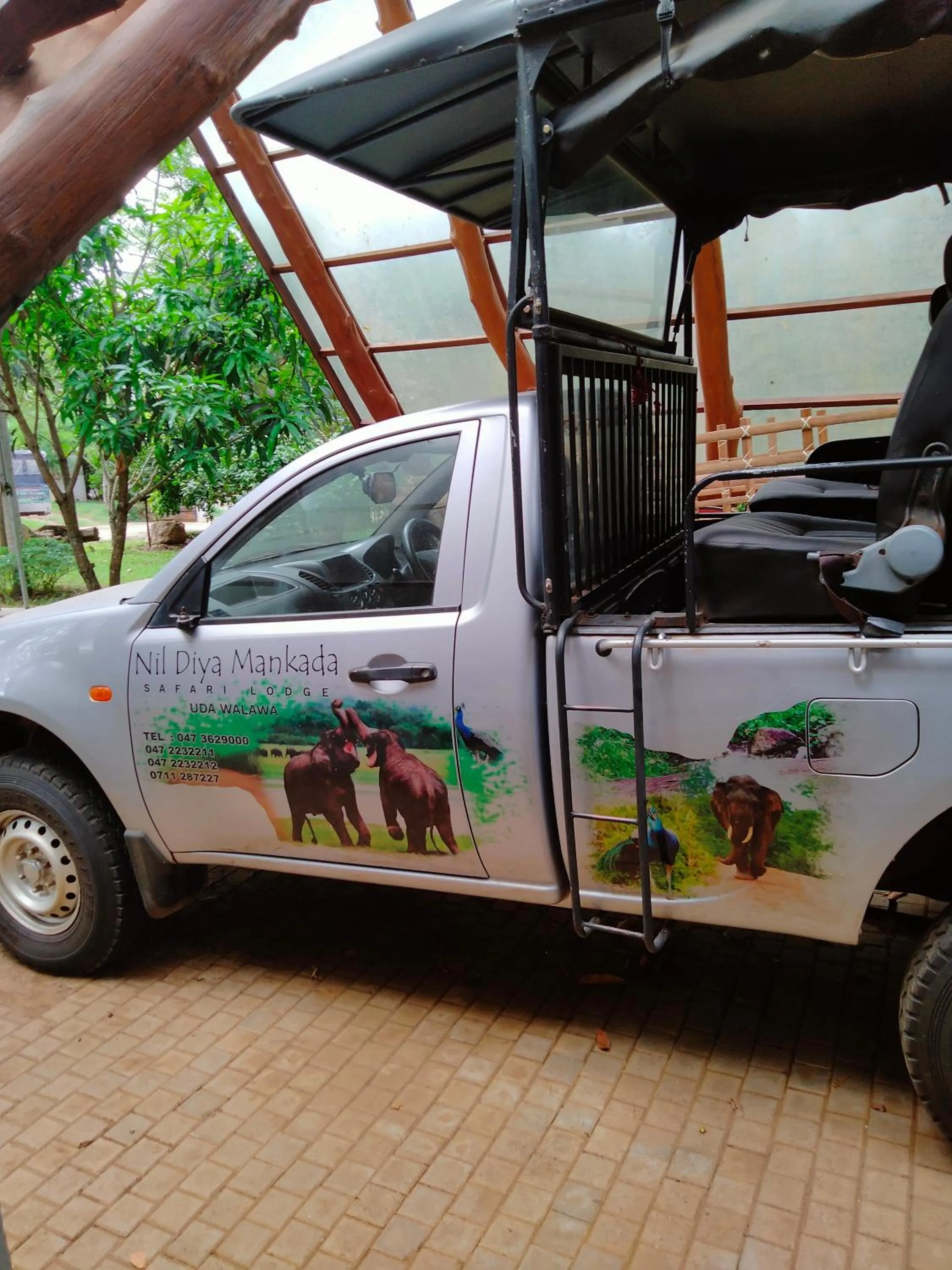 Parking in Nil Diya Mankada Safari Lodge