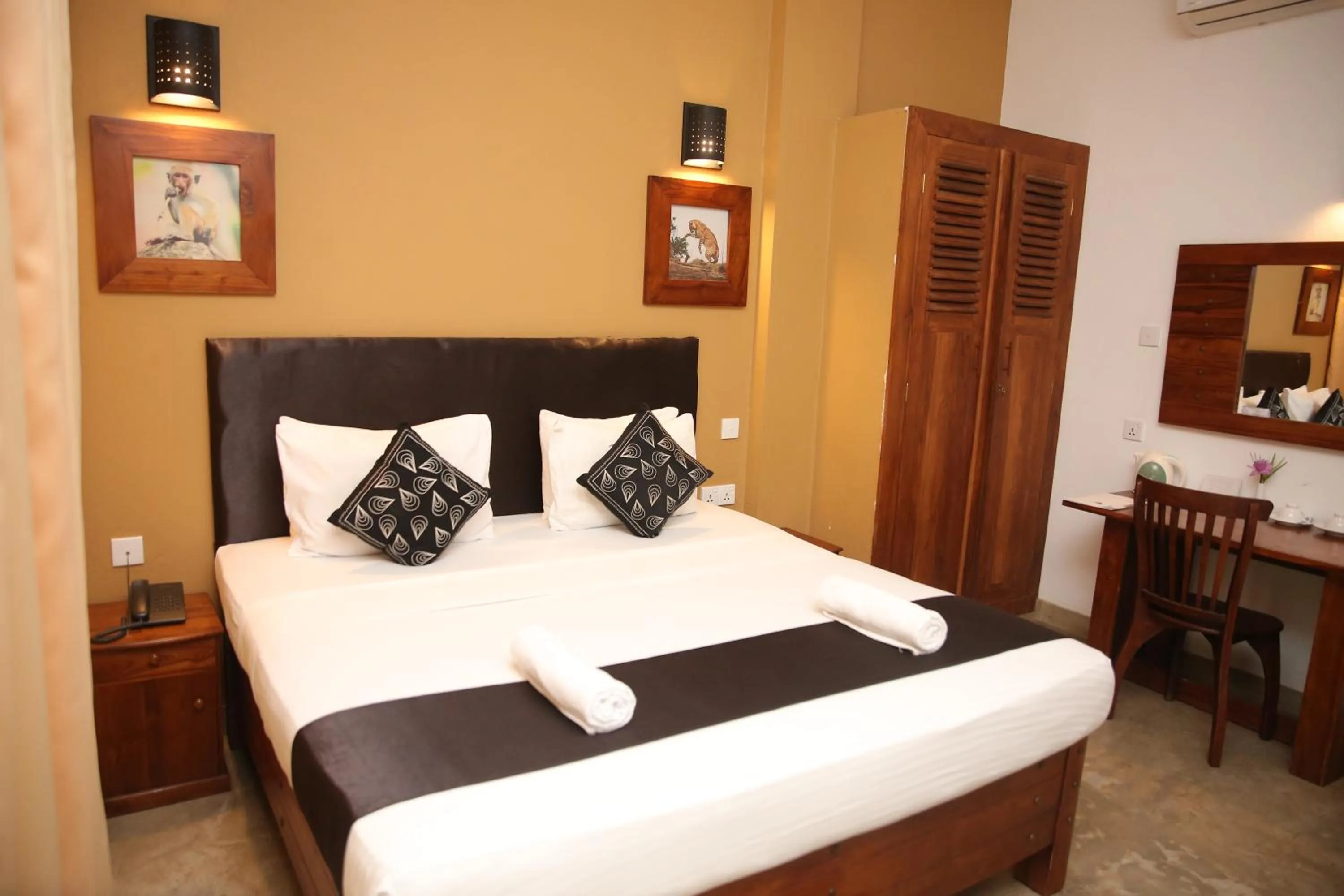 Bed in Nil Diya Mankada Safari Lodge