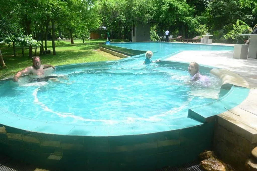 Nil Diya Mankada Safari Lodge