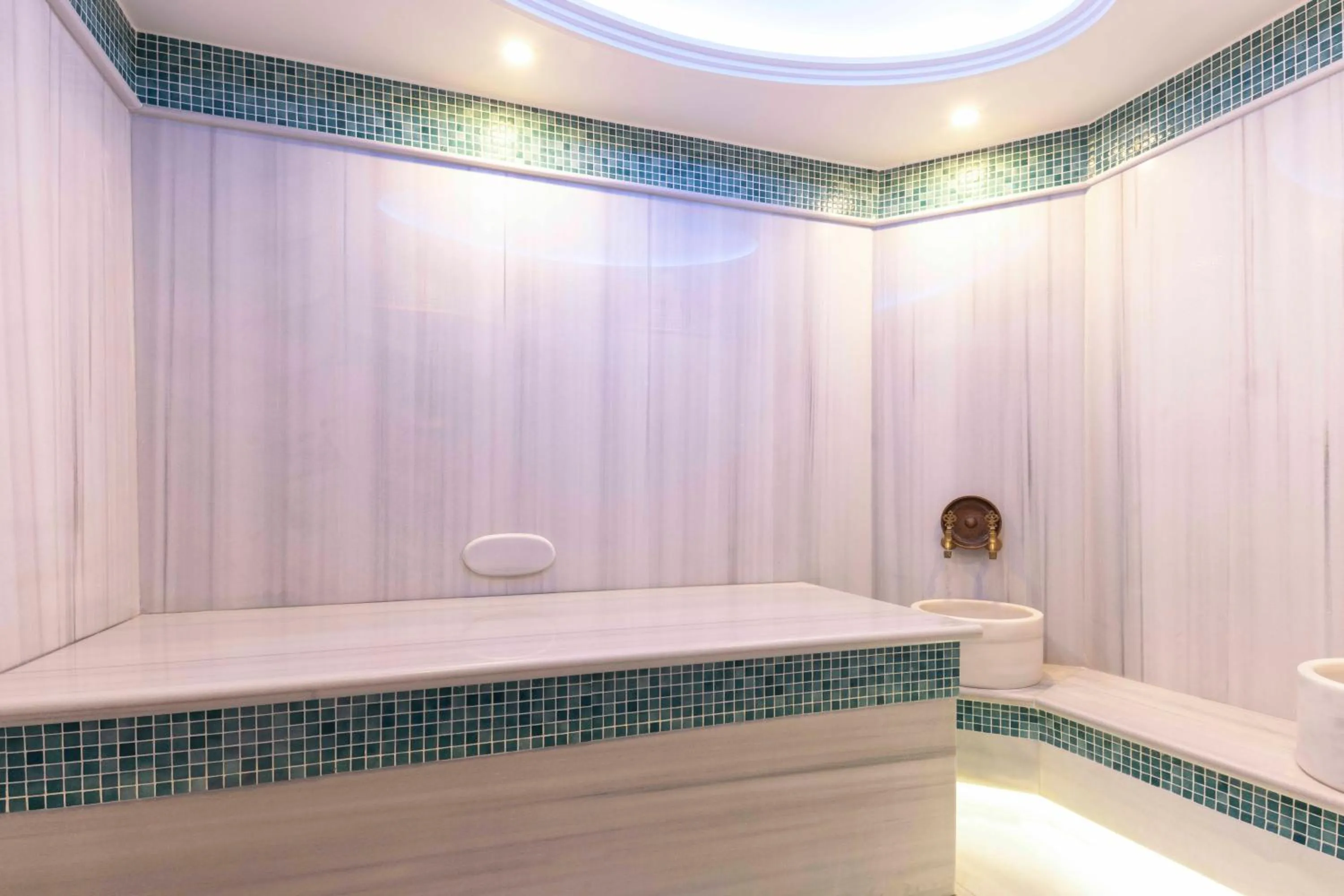 Public Bath in ibis Istanbul Sisli