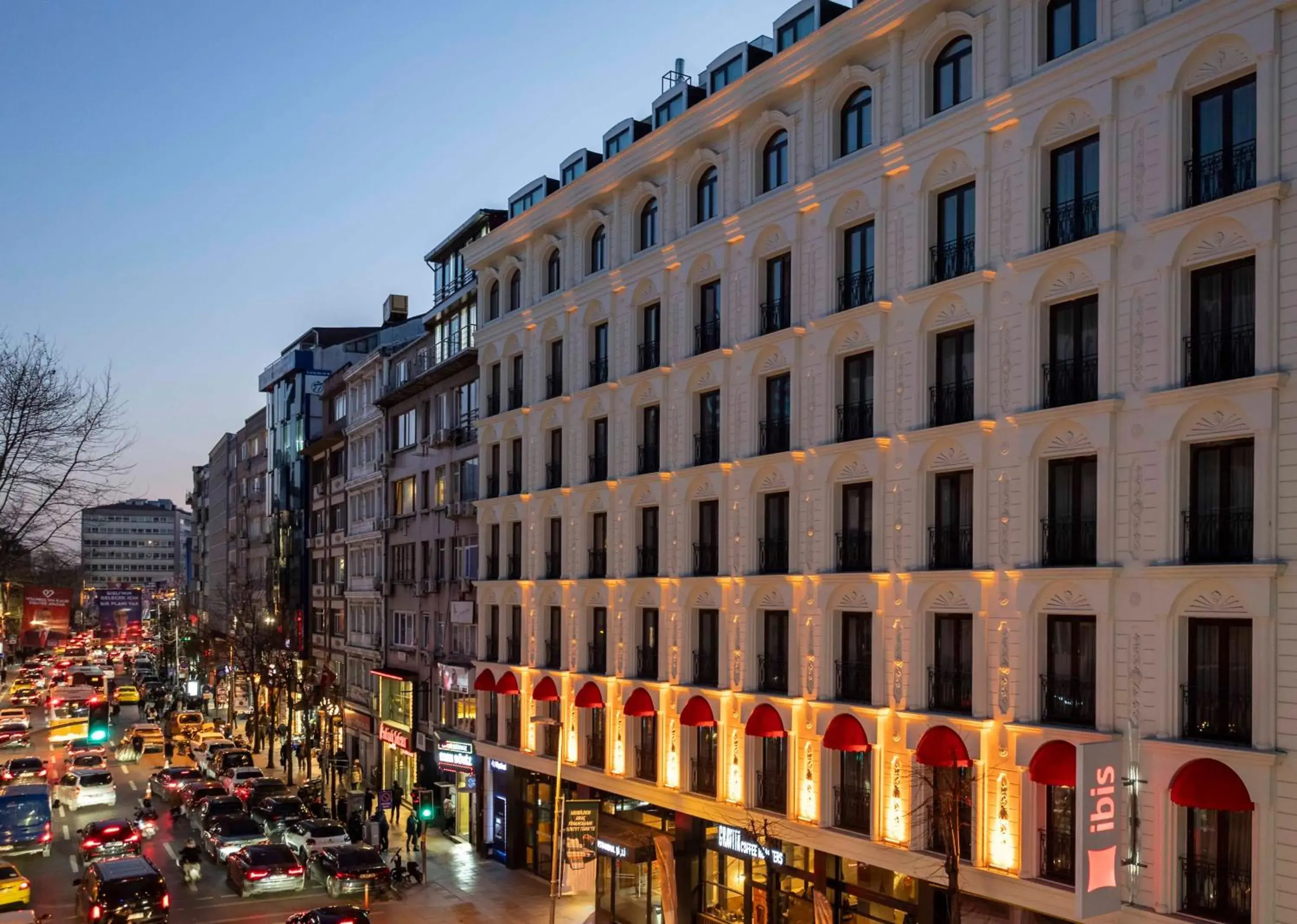 Property building in ibis Istanbul Sisli Property building in ibis Istanbul Sisli