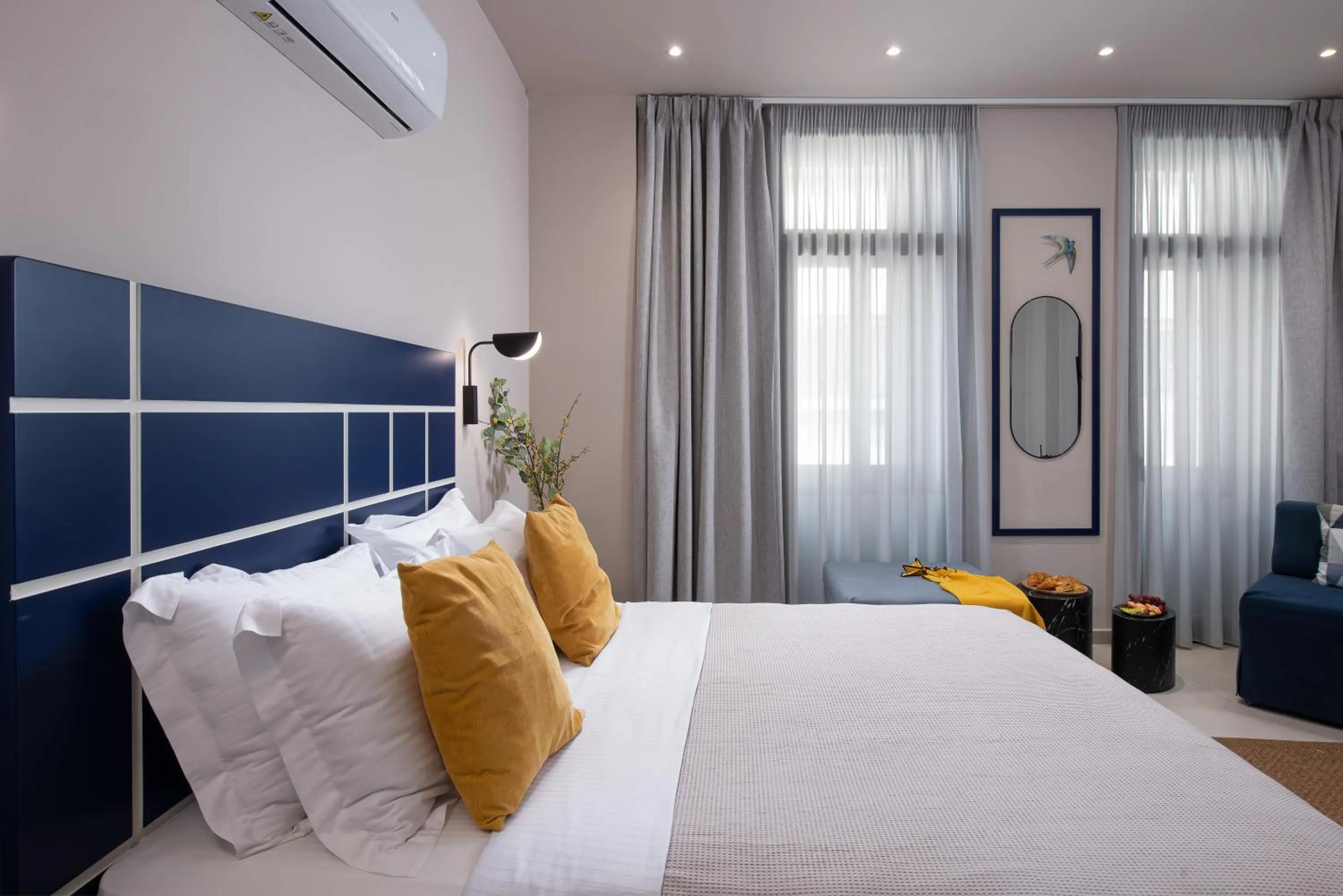 Bedroom, Bed in Living Yard Thissio