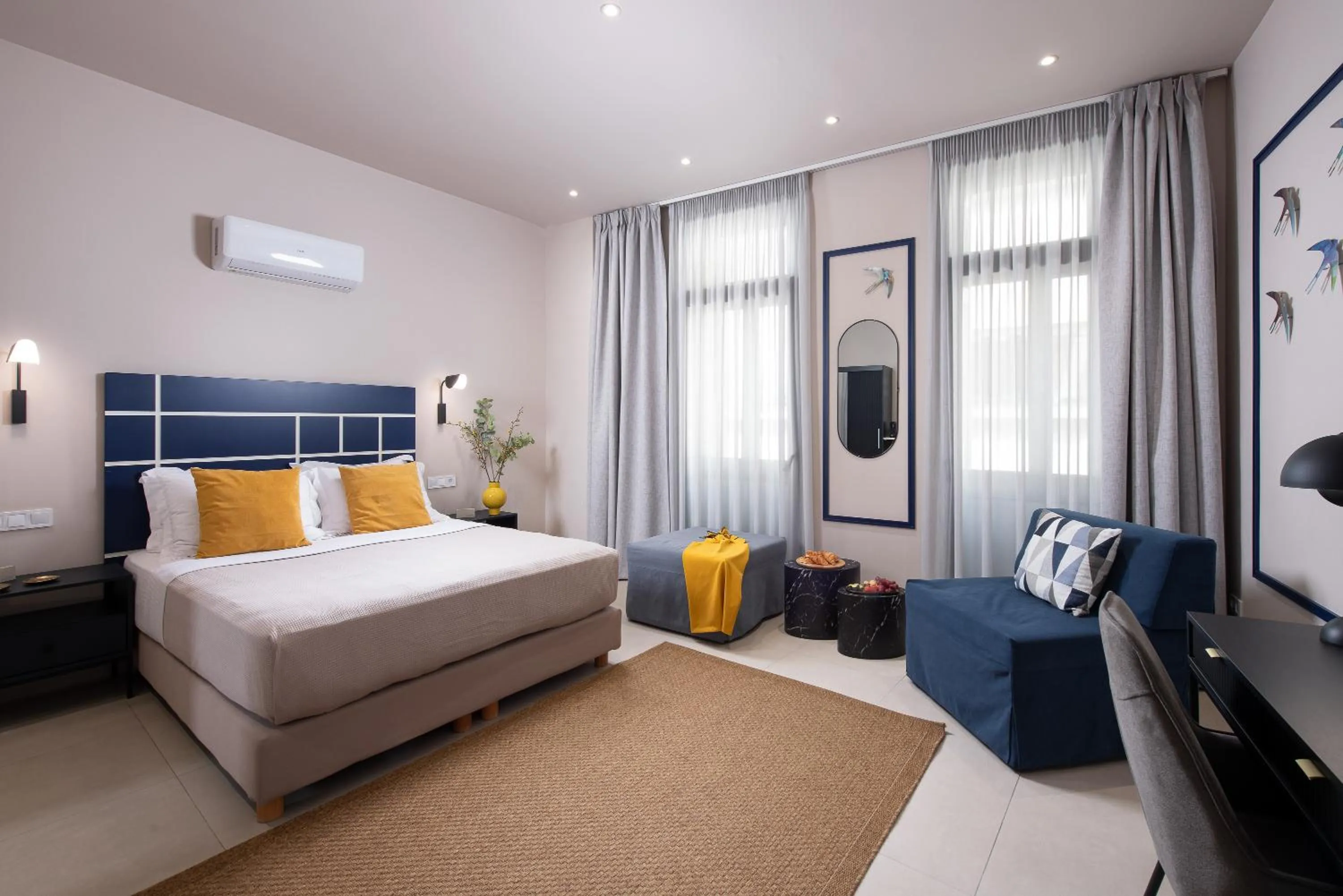 Bedroom, Bed in Living Yard Thissio