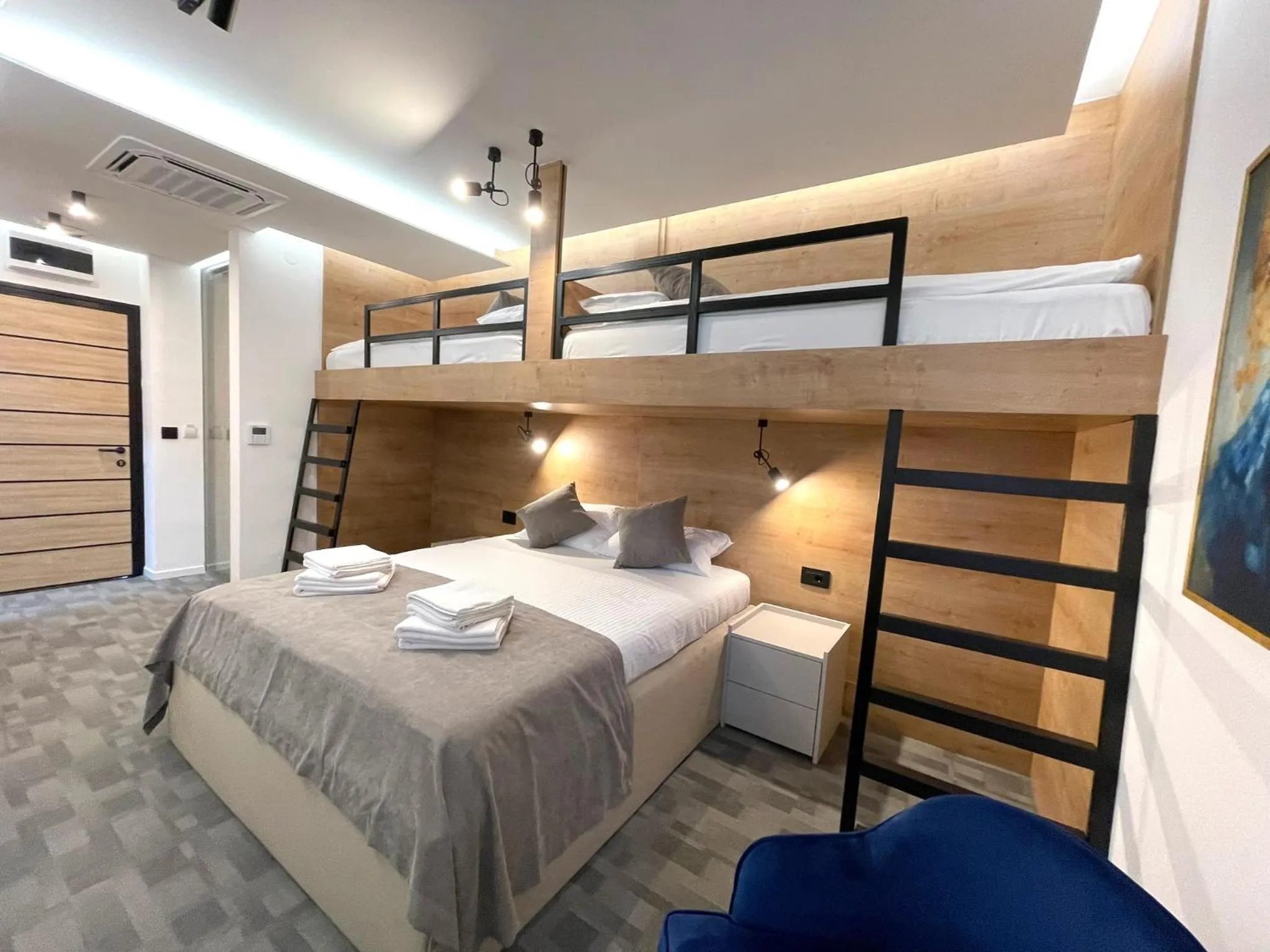 Bed in Hotel NPL CODE