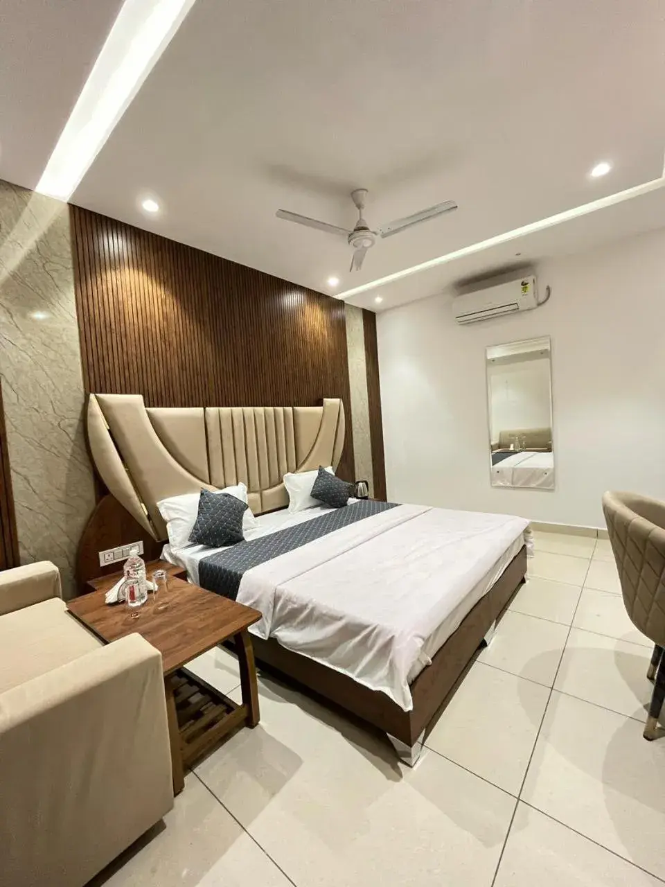 Hotel platinum inn Hotel platinum inn