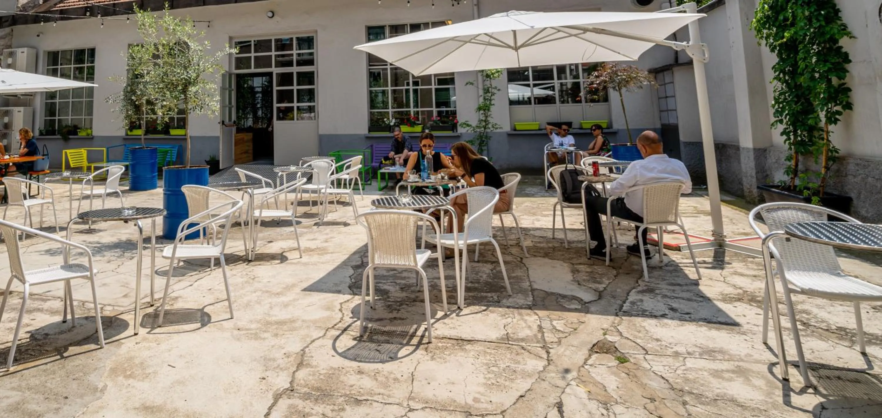 Restaurant/places to eat in Bovisa Urban Garden