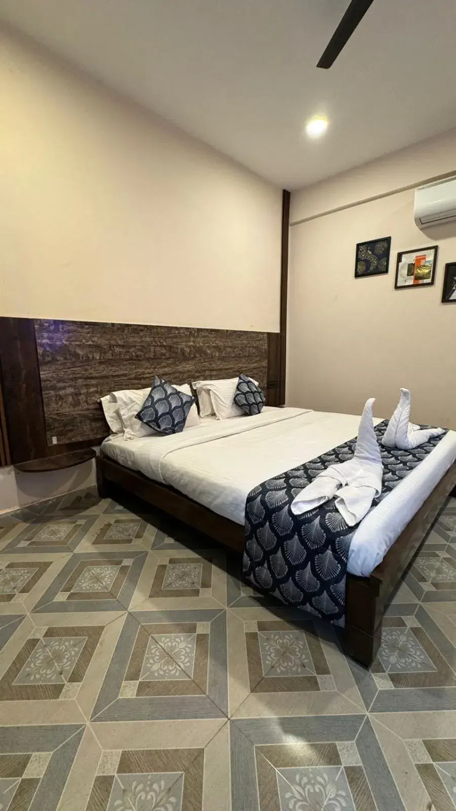 Bed in OZIBA BEACH RESORT Bed in OZIBA BEACH RESORT