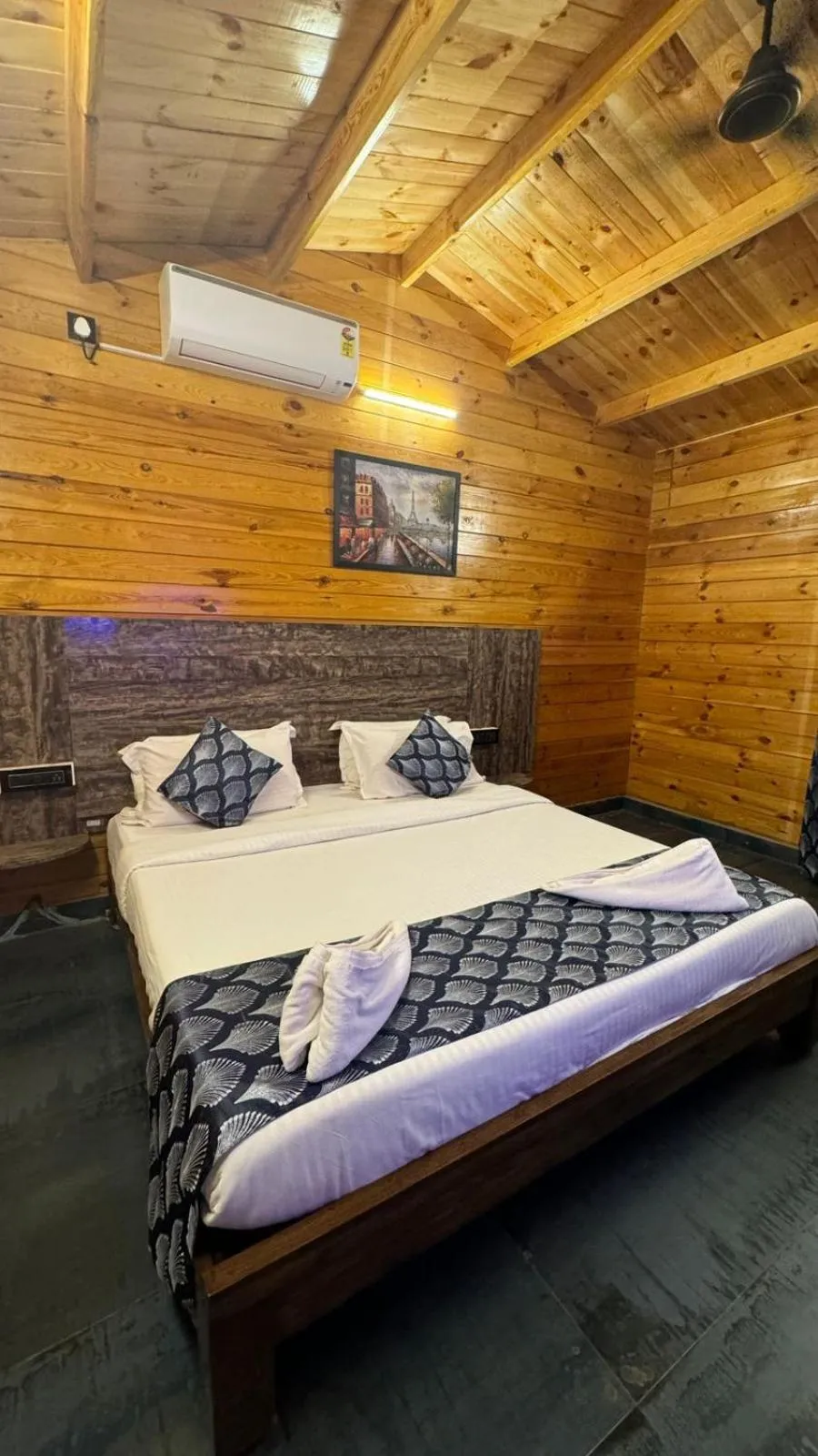 Bed in OZIBA BEACH RESORT