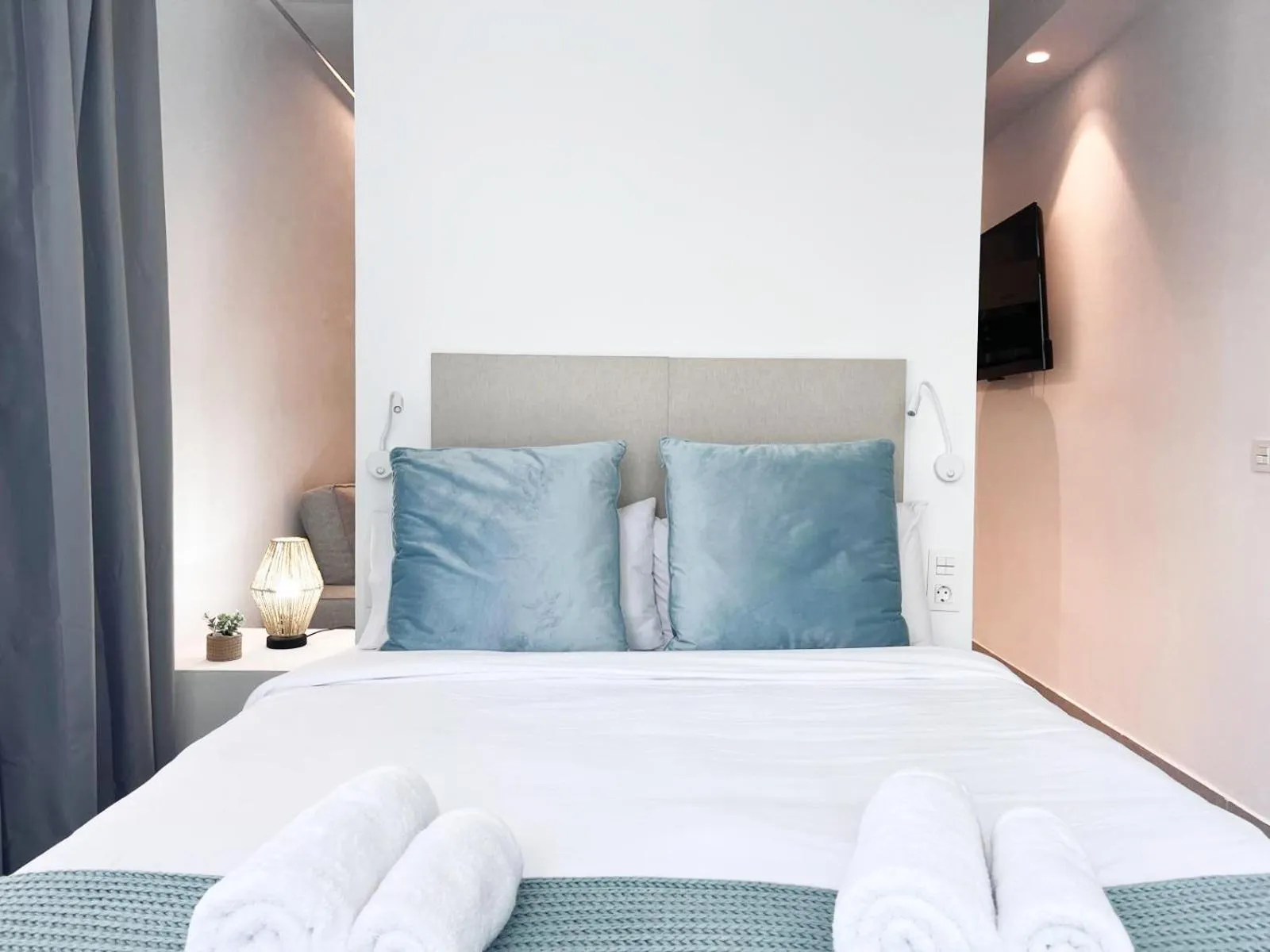 Bedroom, Bed in Shabolo Apartments Las Palmas