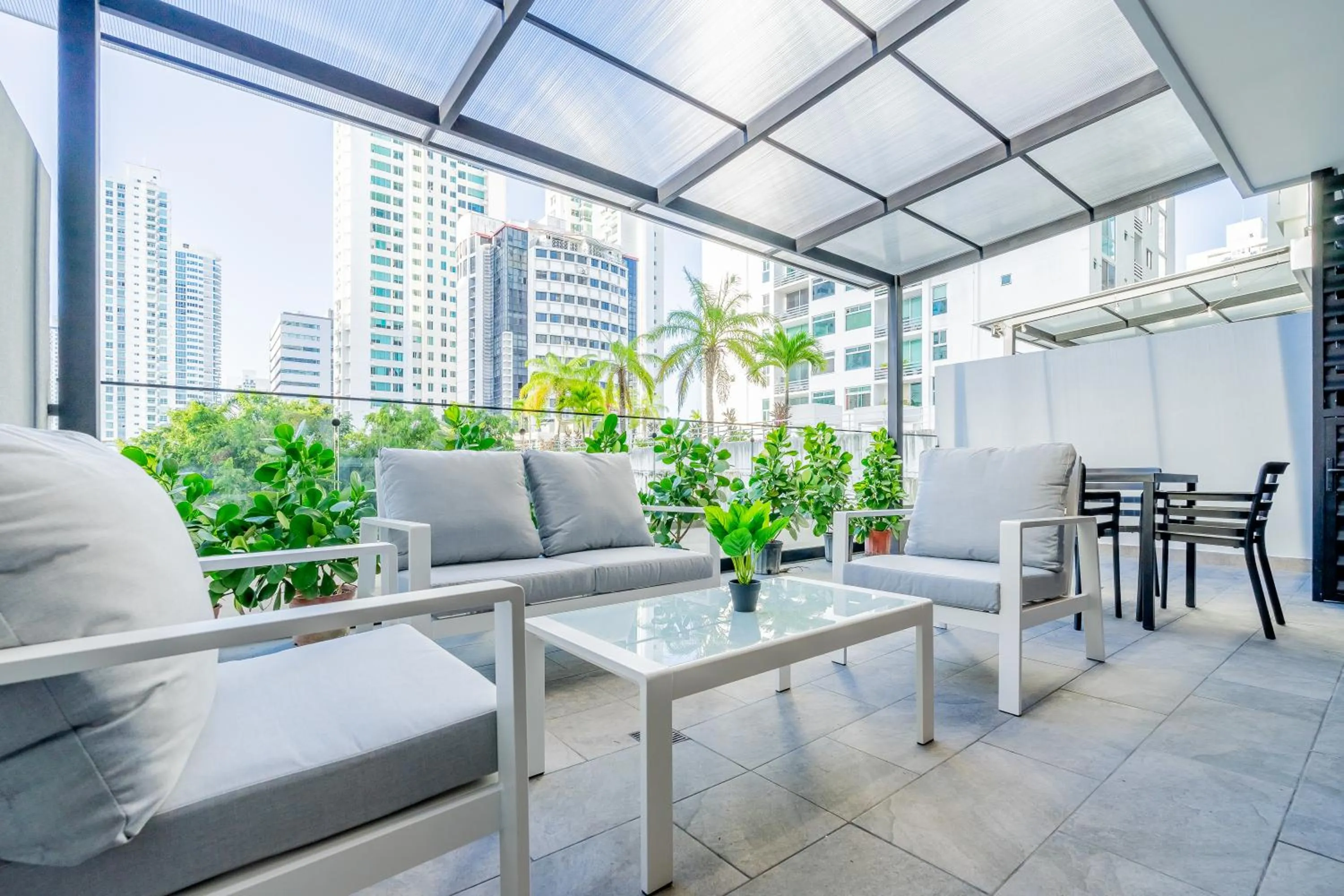 Balcony/Terrace in Wynwood House San Francisco