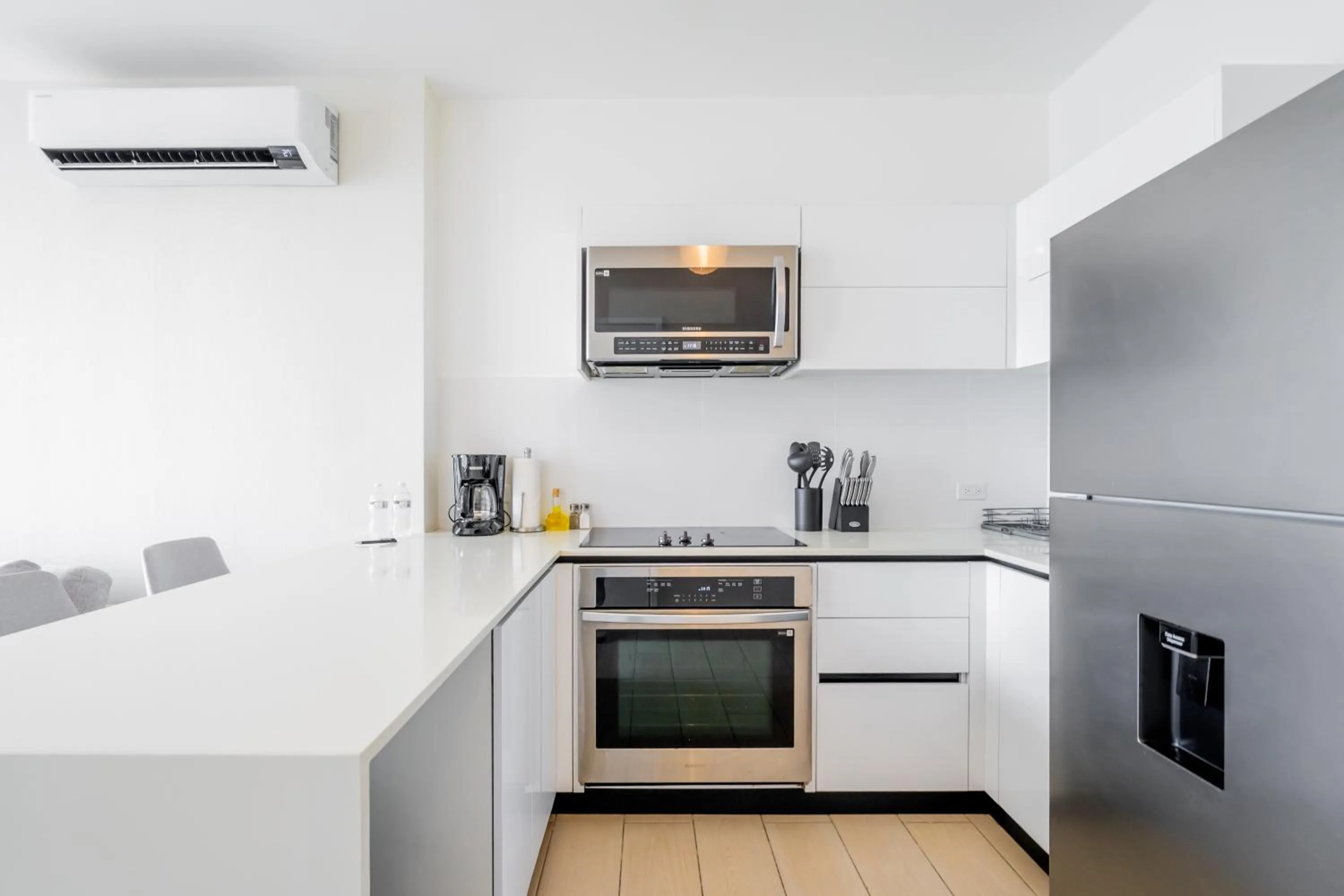 Kitchen or kitchenette in Wynwood House San Francisco