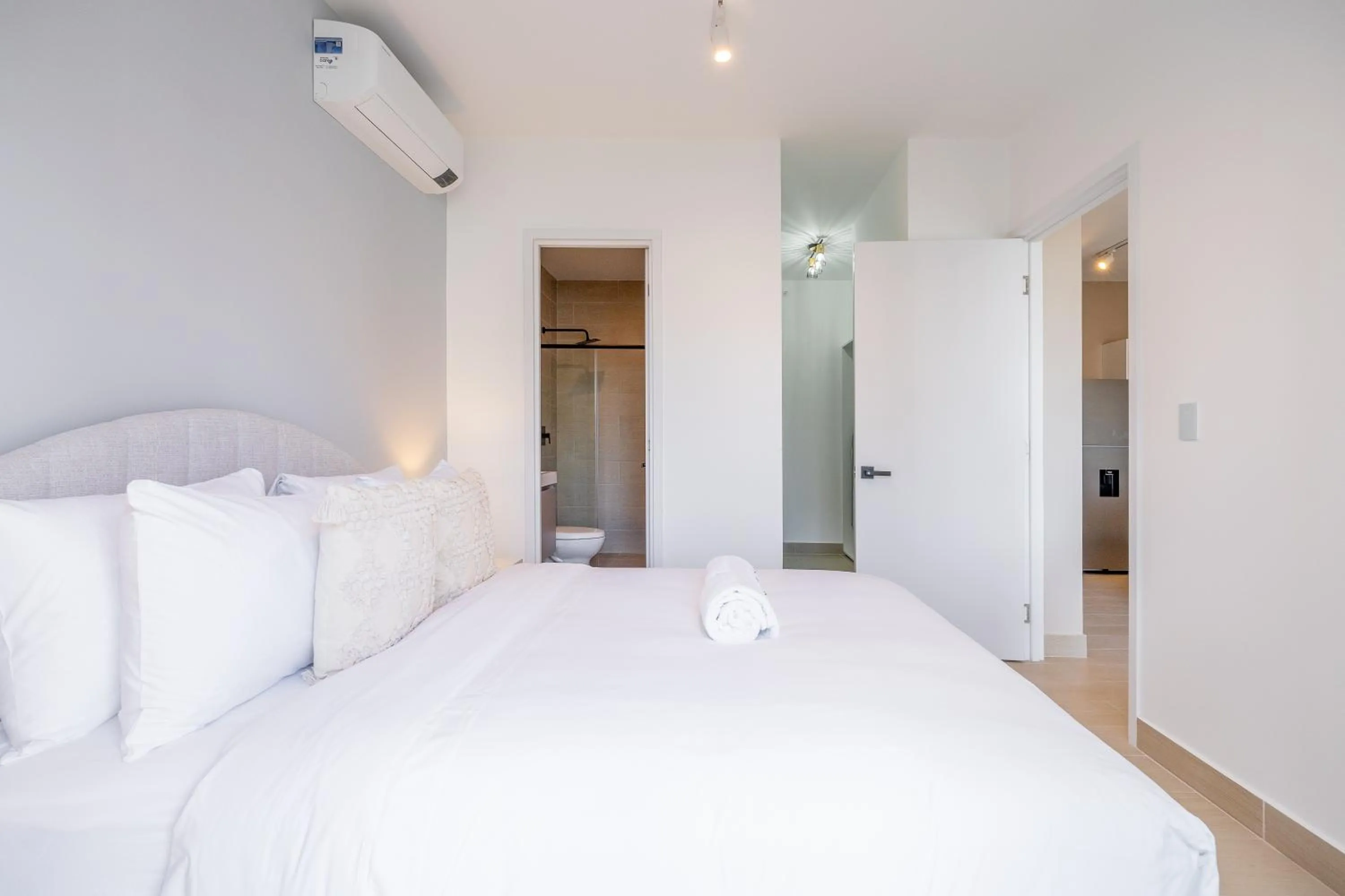 Bedroom, Bed in Wynwood House San Francisco