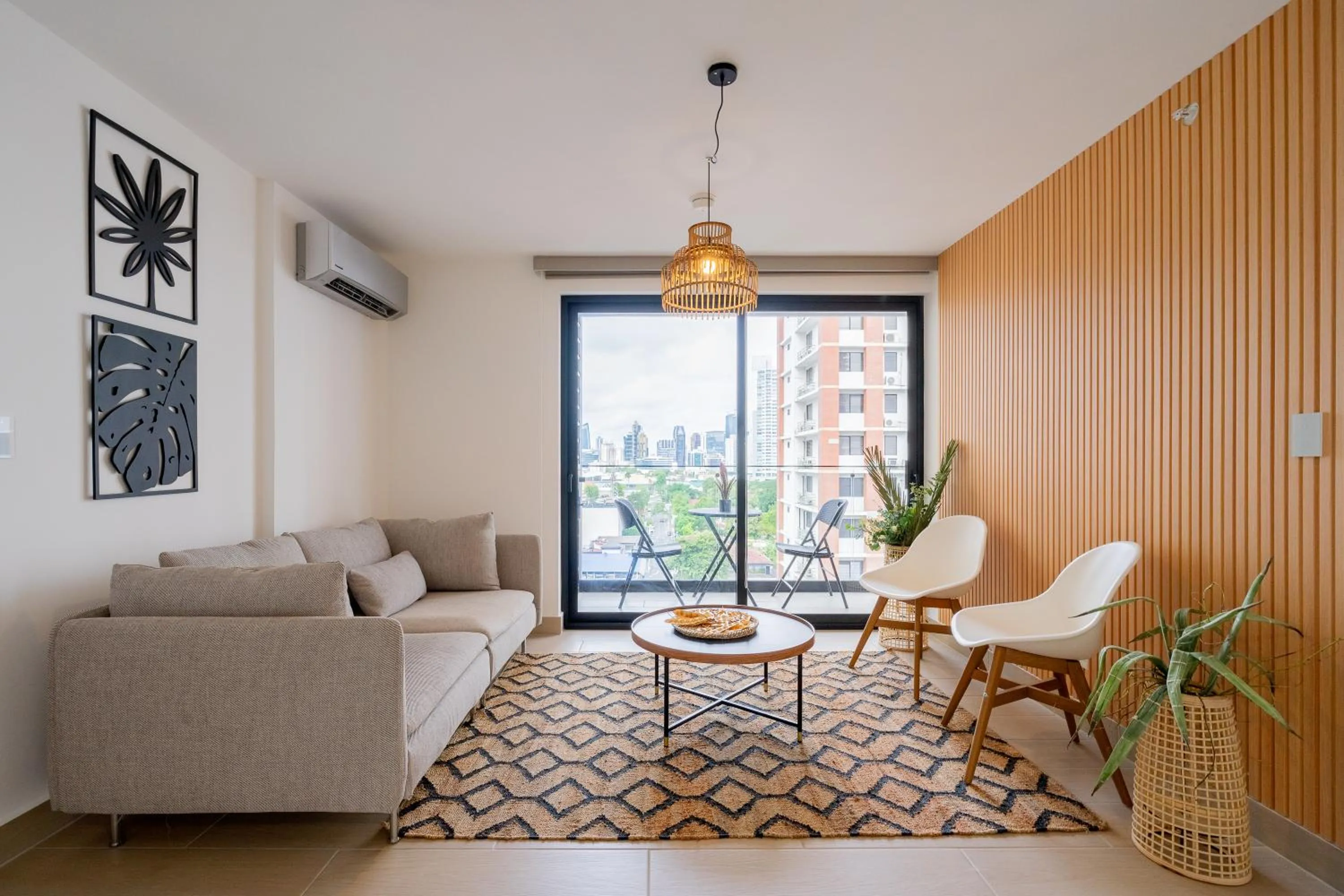 Living room in Wynwood House San Francisco