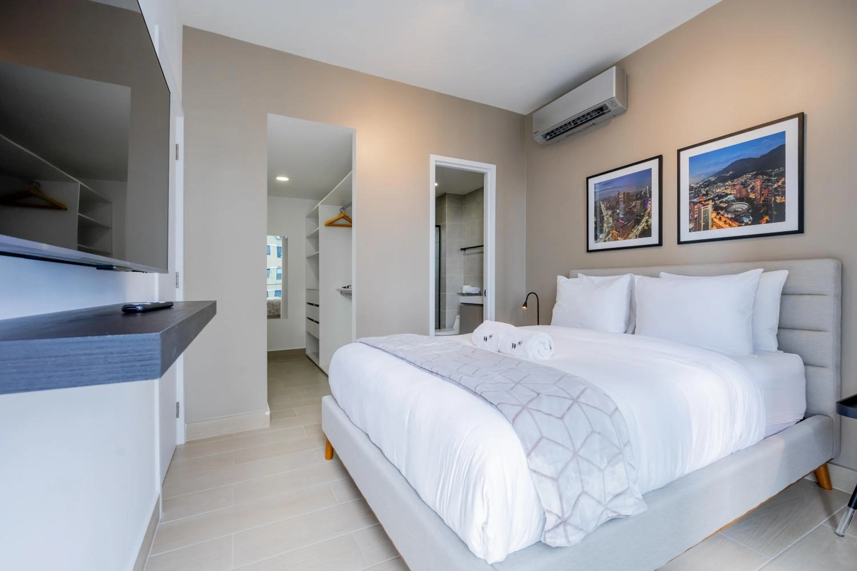 Bedroom, Bed in Wynwood House San Francisco