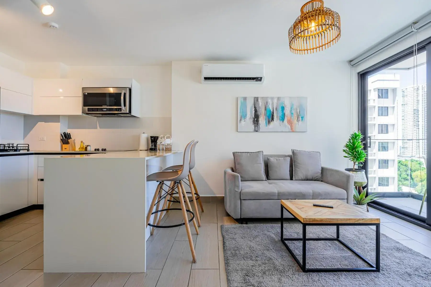 One-Bedroom Apartment in Wynwood House San Francisco One-Bedroom Apartment in Wynwood House San Francisco