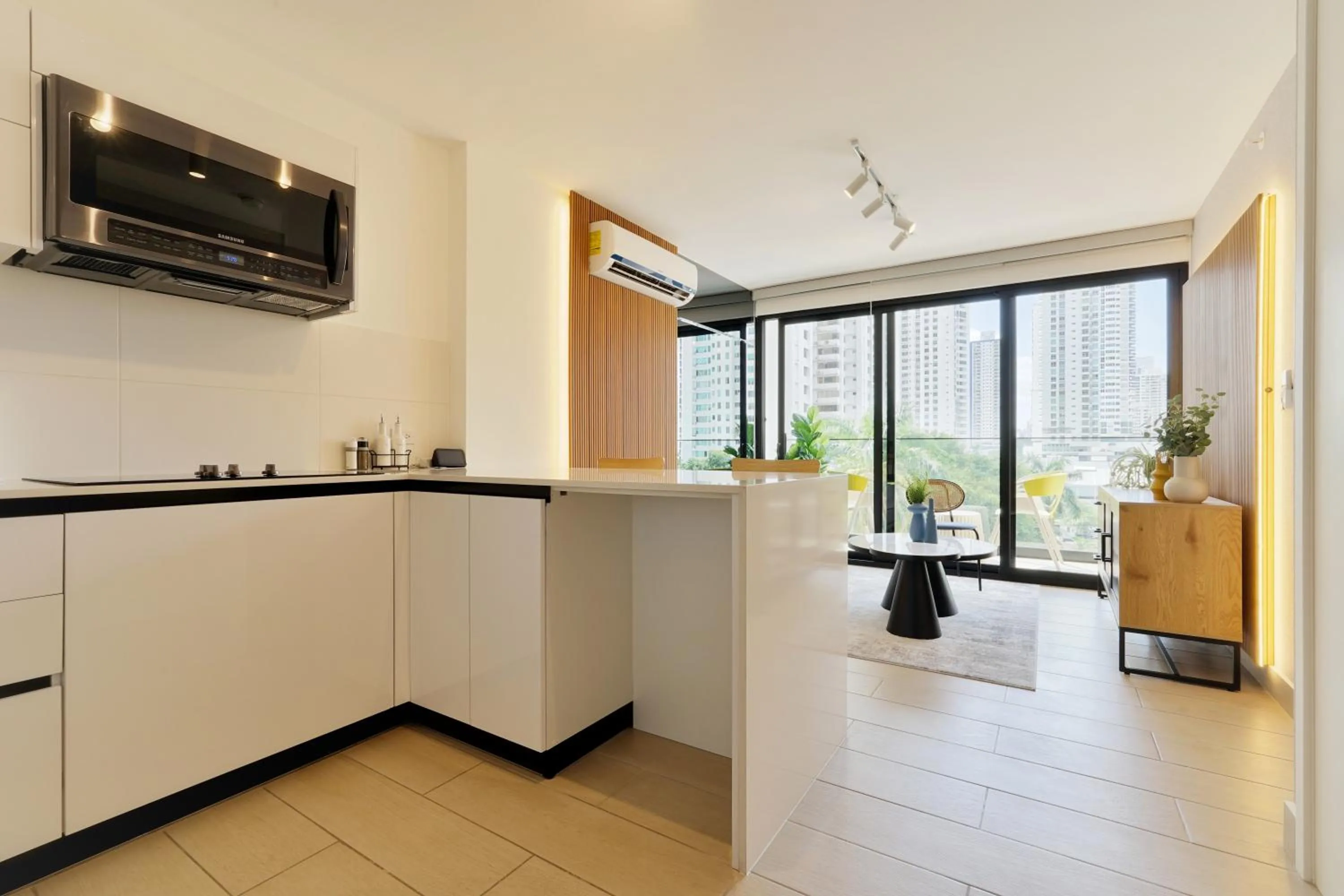 Kitchen or kitchenette in Wynwood House San Francisco