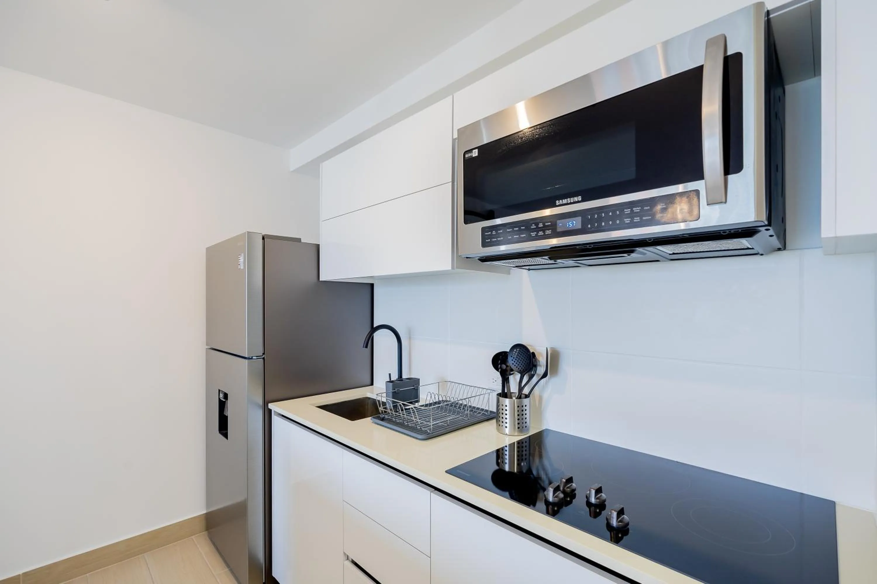 Kitchen or kitchenette in Wynwood House San Francisco