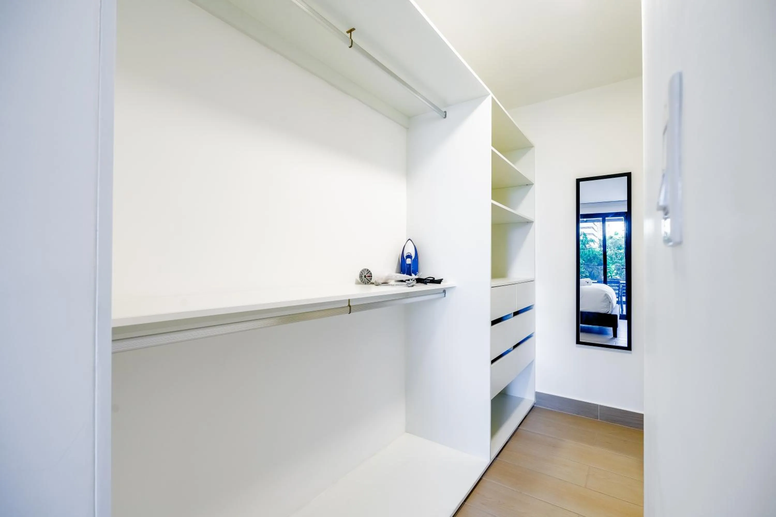 wardrobe in Wynwood House San Francisco