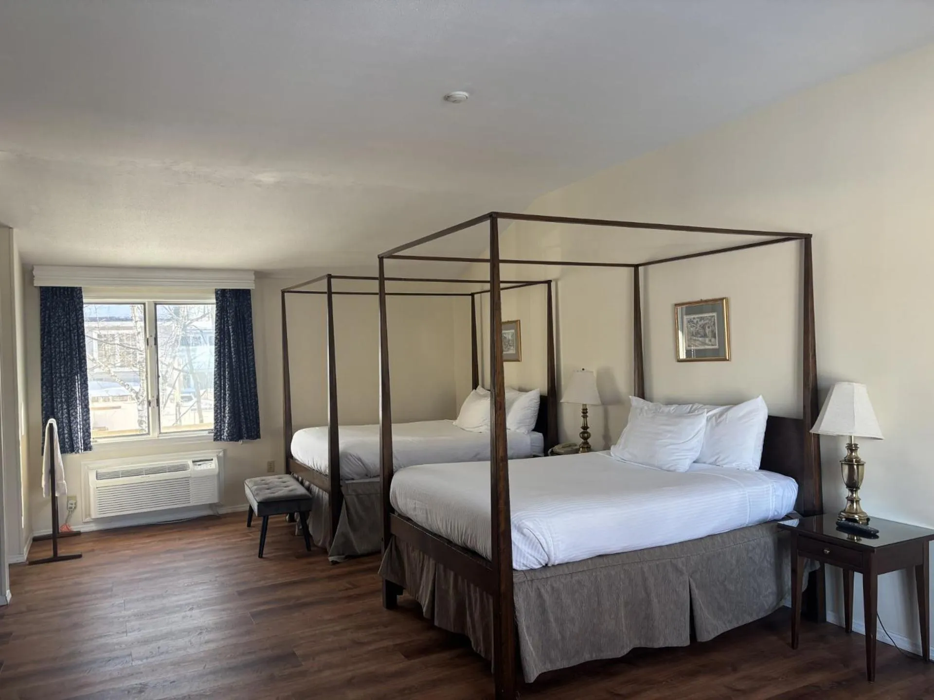 Beekman Arms and Delamater Inn